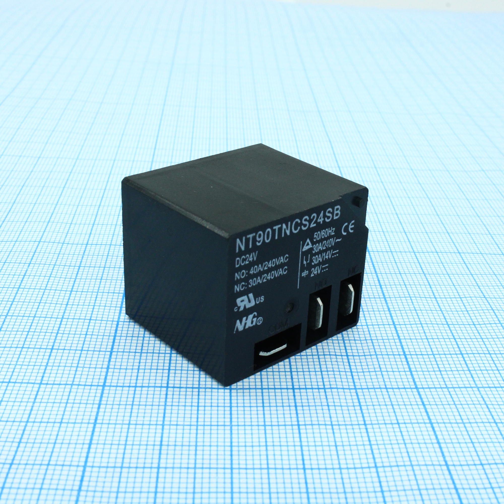 NT90T-N-C-S-DC24V-S-B-0.9 - Реле силовое, 40А одна контактная группа-два направления катушка 24В 130°С 0.9Вт