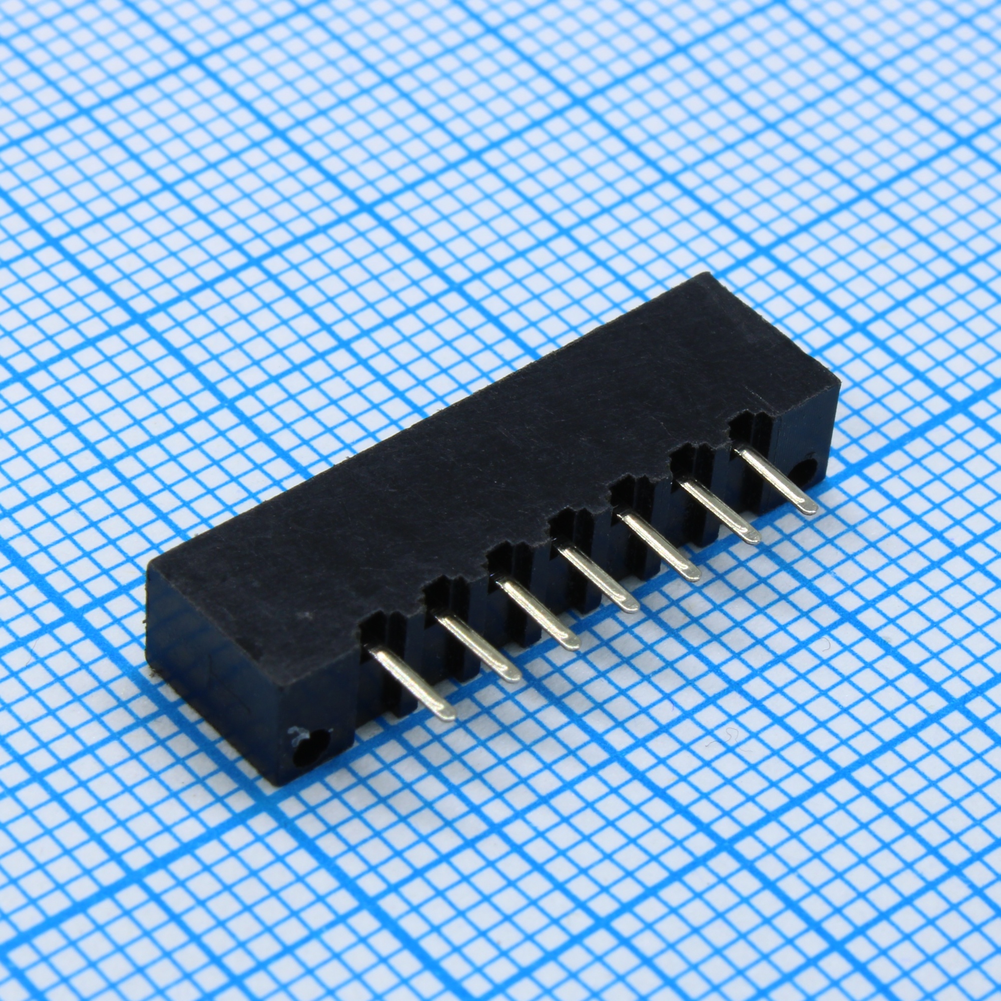 DS1020-07ST1D - FPC разъем для шлейфа на плату прямой 7pin, шаг 2.54мм