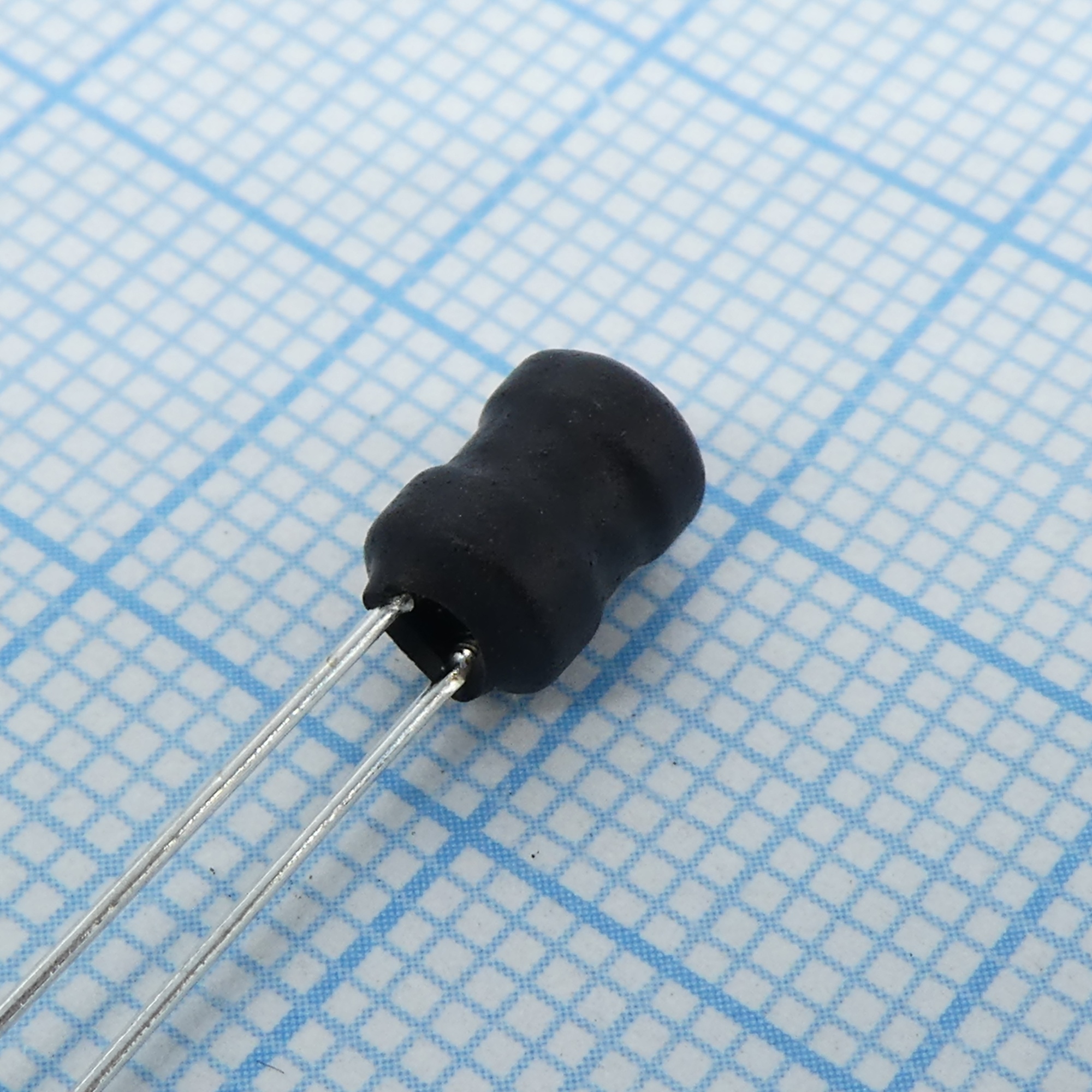 RLB0608-331KL - Индуктивность проволочная, радиальная, на ферритовом сердечнике 330uH 10% 796KHz 45Q-Factor Ferrite 165mA 4.68Ohm DCR RDL Bag