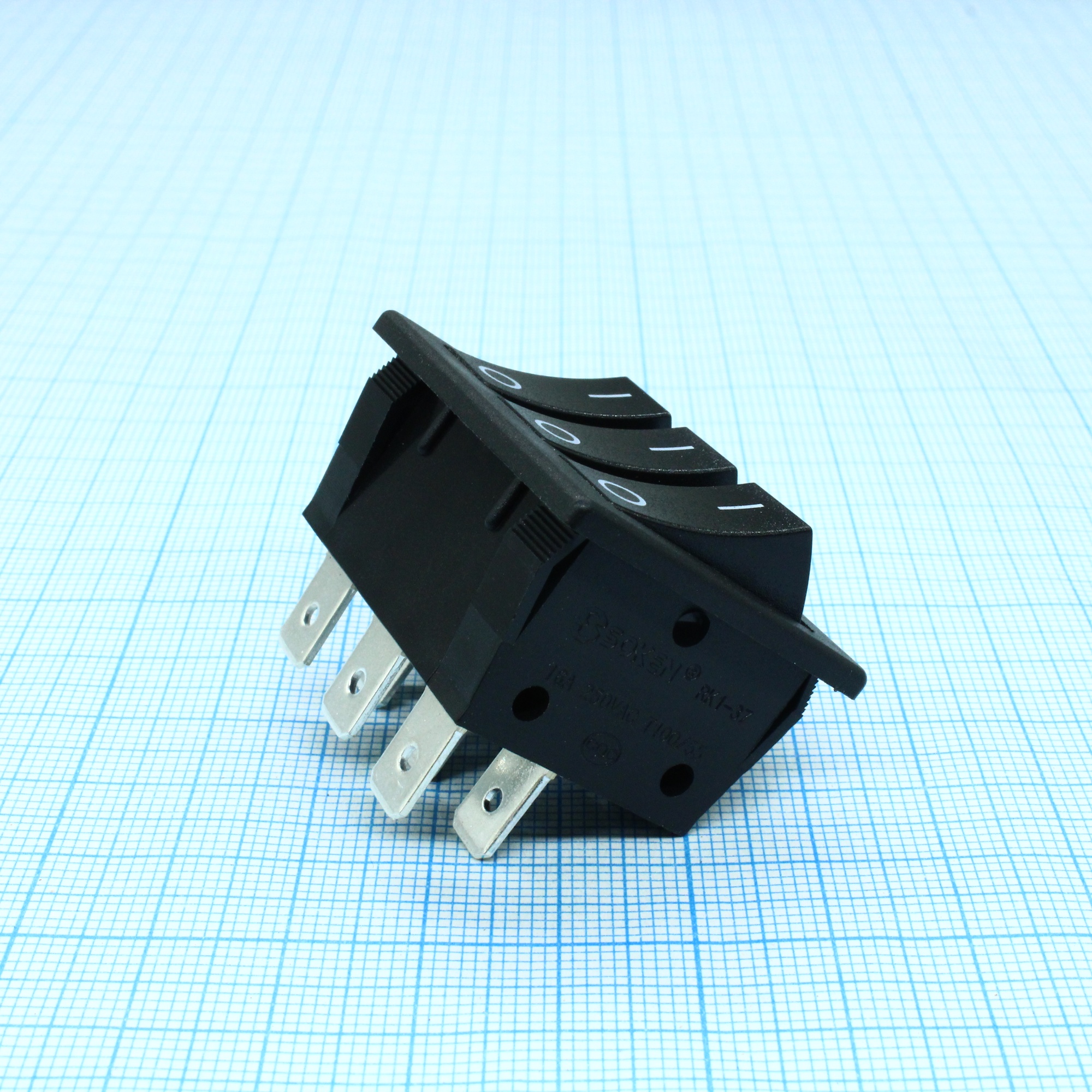 RK1-37 1X1X3 B/B"0-" - Выключатель клавишный ON-OFF без подсветки цвет корпуса (черный) цвет кнопки (черный)