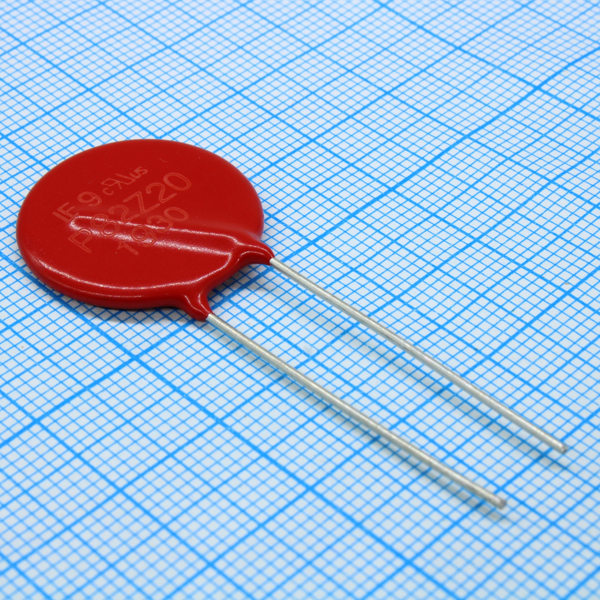 V82ZA20P - Варистор из оксида металла 50В переменного тока/68В постоянного тока 6500A 90.2В радиальный россыпь