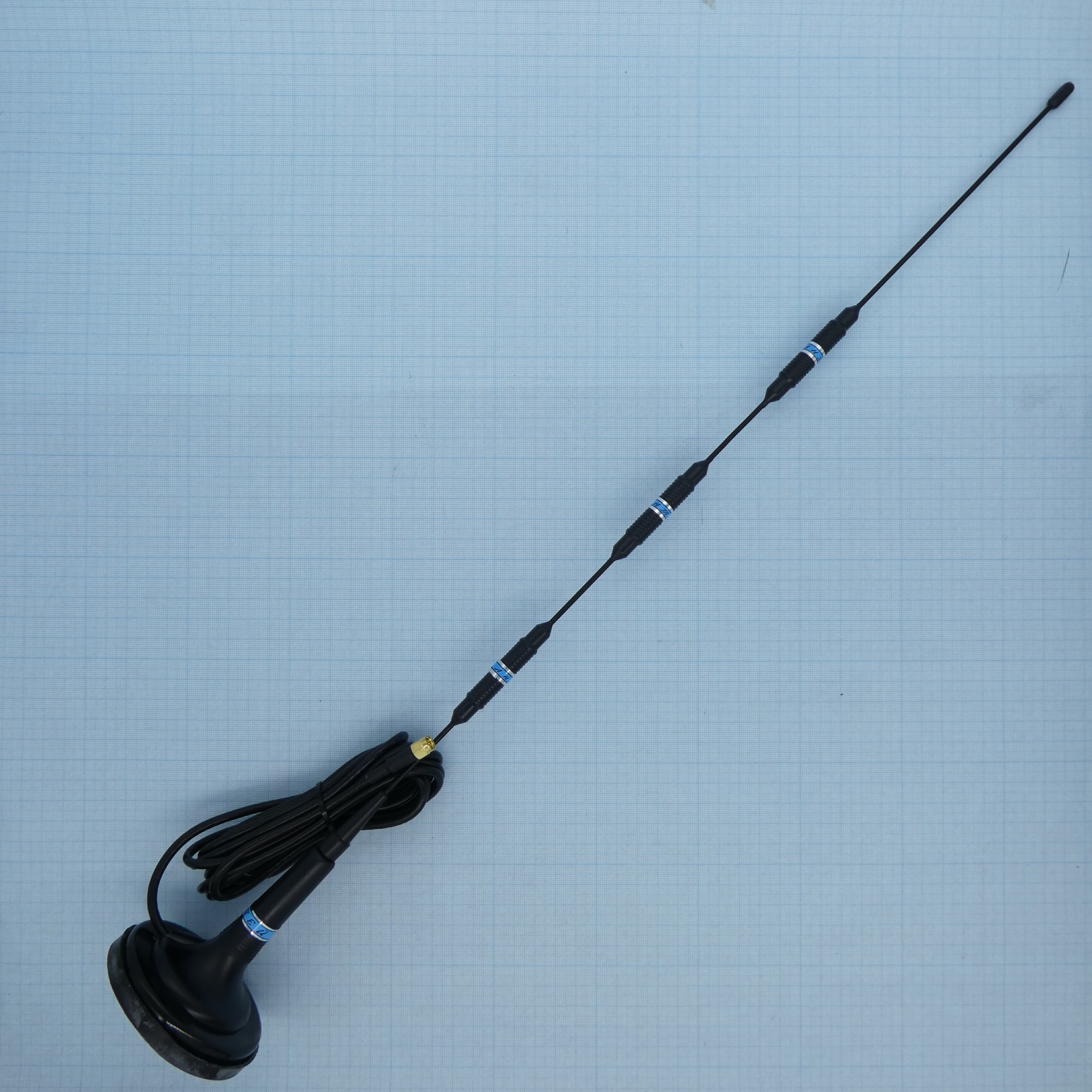 ANT GSM ANTEY 902 SMA - GSM 900/1800; 50Ом; 9,0 дБ; КСВ 1,9:1; магнитная база 75мм; длина кабеля 2м; ветровая нагрузка: 200км/ч; SMA-M-разъем