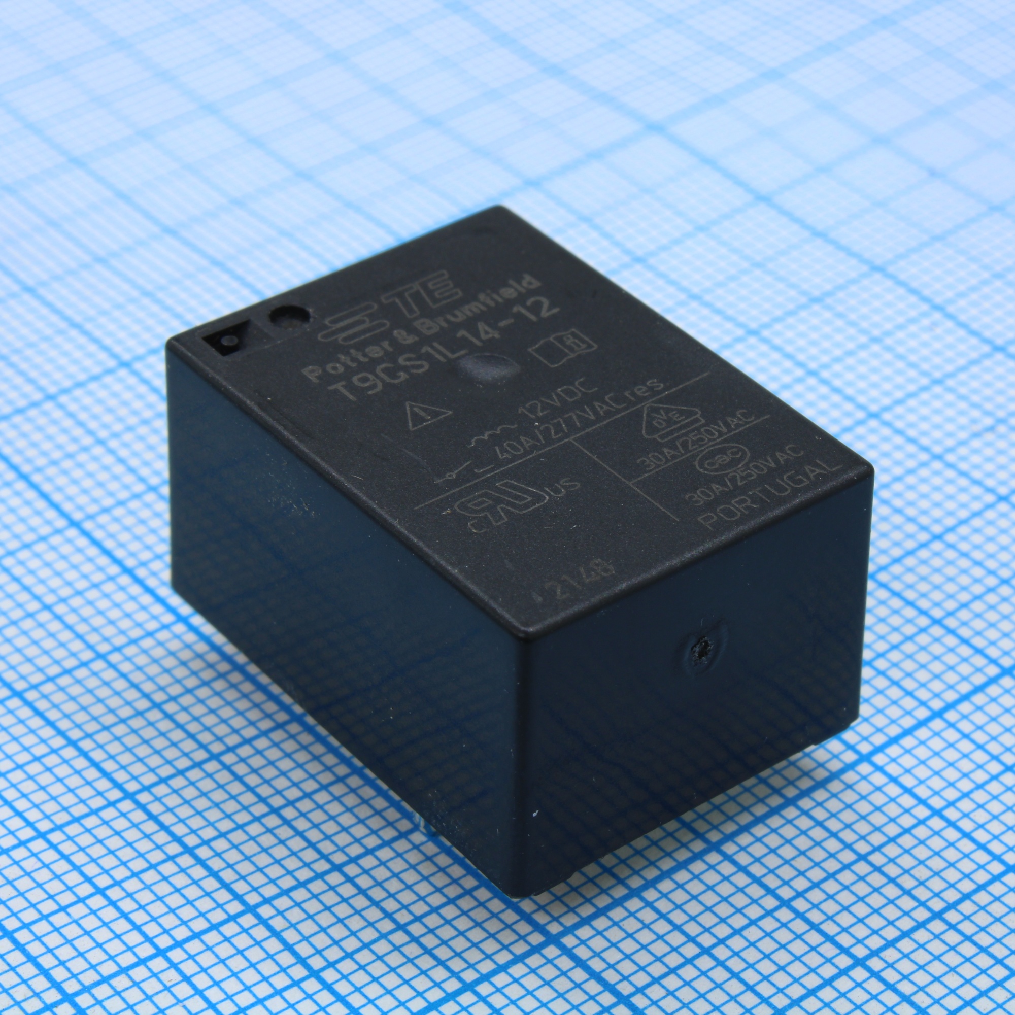 1558666-3 - Реле 12VDC 1 зам. 30A/250VAC