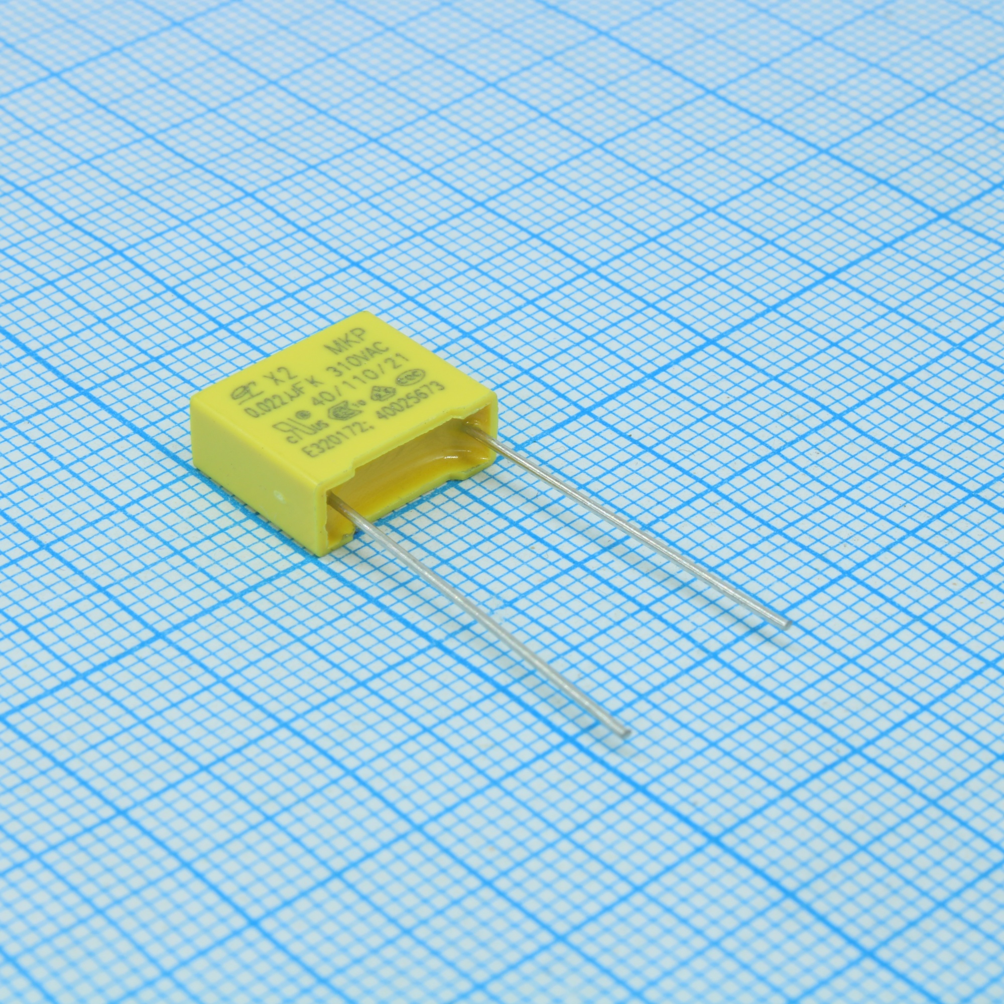 L-KLS10-X2-104K310-P10 - Конденсатор помехоподавляющий X2 0.10мкФ 310В переменного тока ±10% (13х6х12мм) радиальный 10мм 105°C россыпь