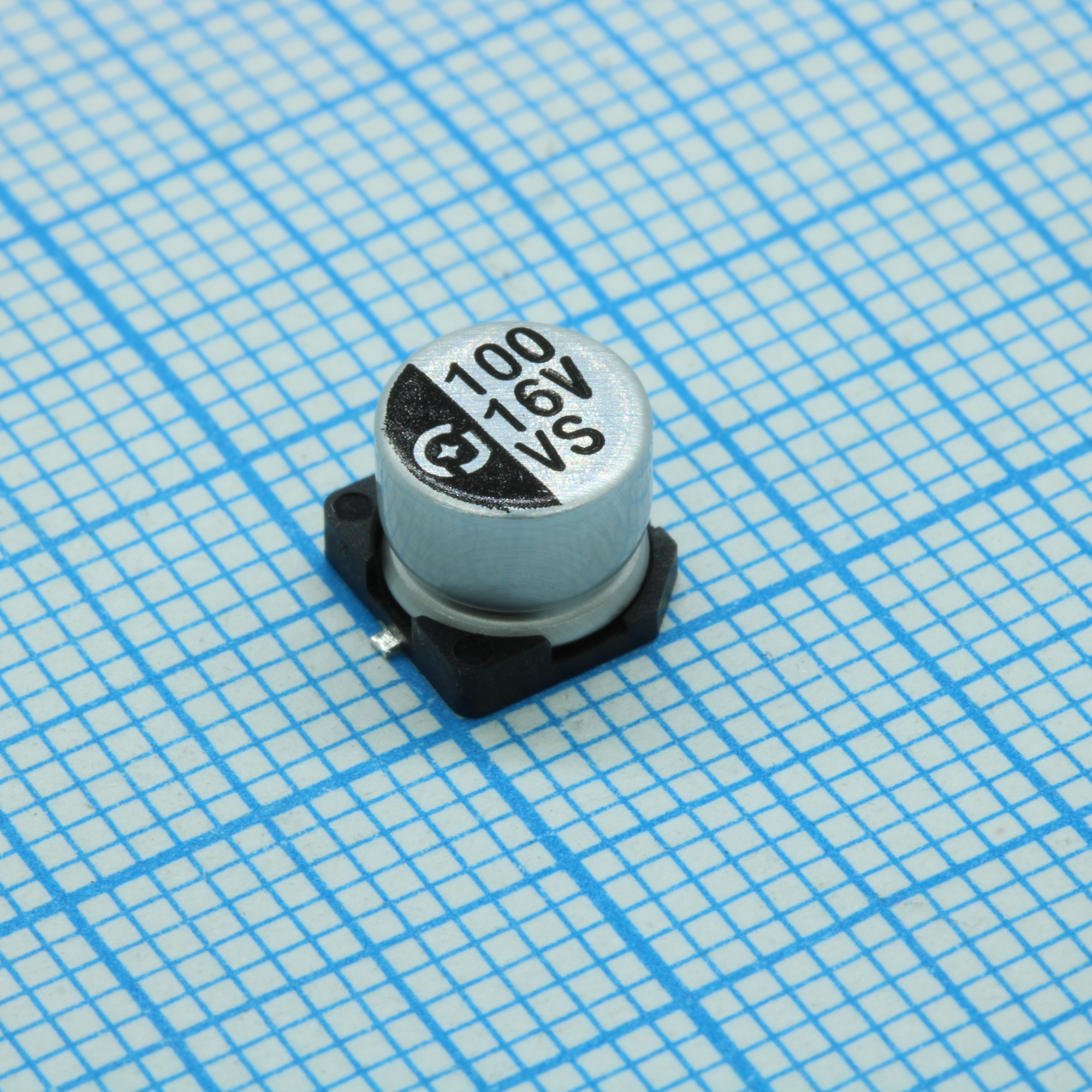 VS1H100ME054000CE0 - Конденсатор электролитический стандартный 10мкФ 50В ±20% (6.3х5.4мм) для поверхностного монтажа 56мА 2000час 85°С лента на катушке