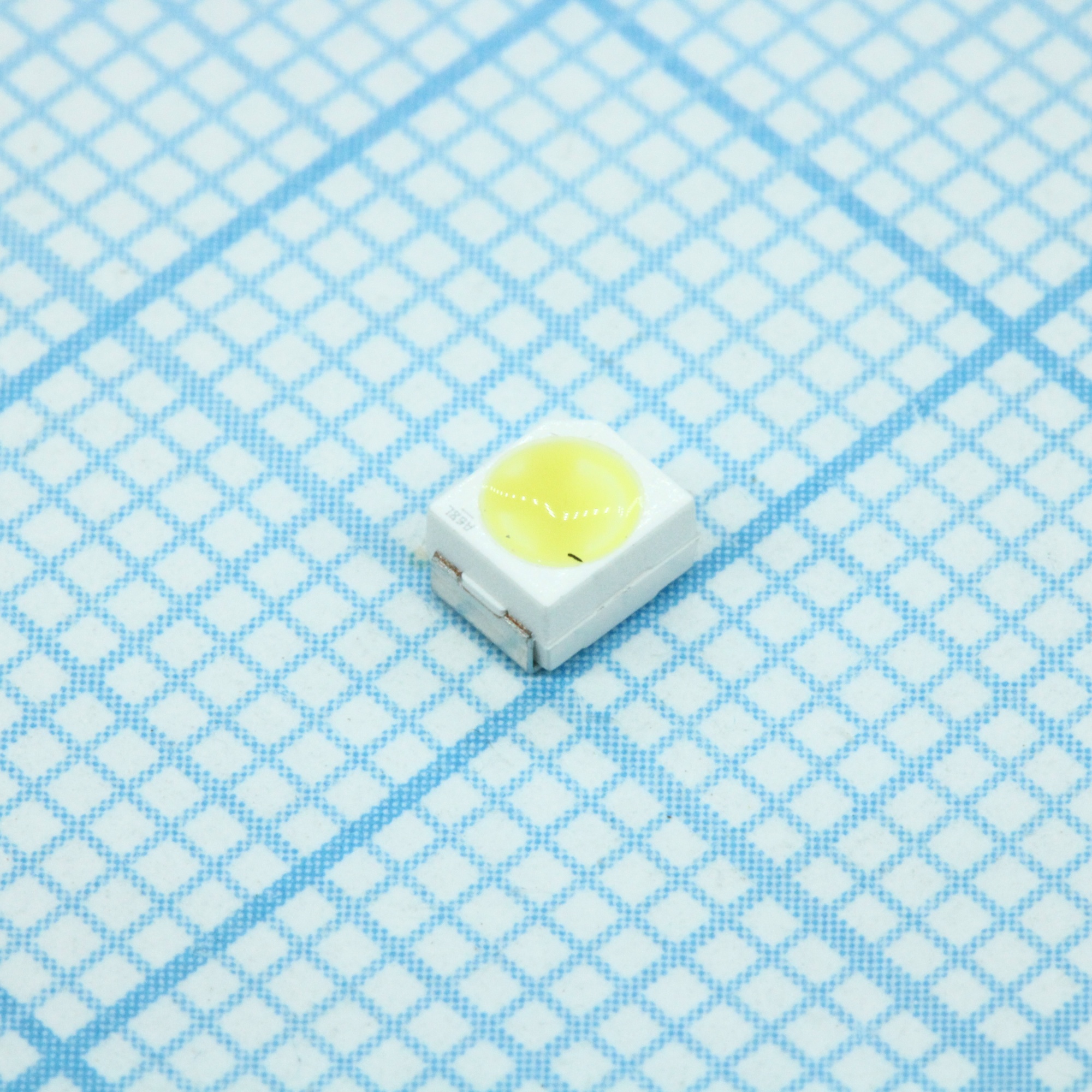 LWTTSD-U1V1-JKPL-4 - Светодиод smd 3,2х2,8мм/белый/450-900мкд 20mA/120°