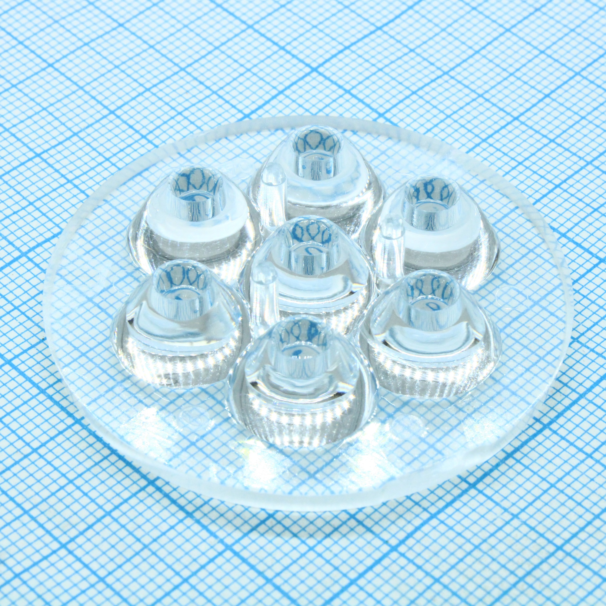 C11670_ANNA-50-7-S - Круглая групповая линза под 7светодиодов, ~15°, D=50 mm   H=10,7 mm