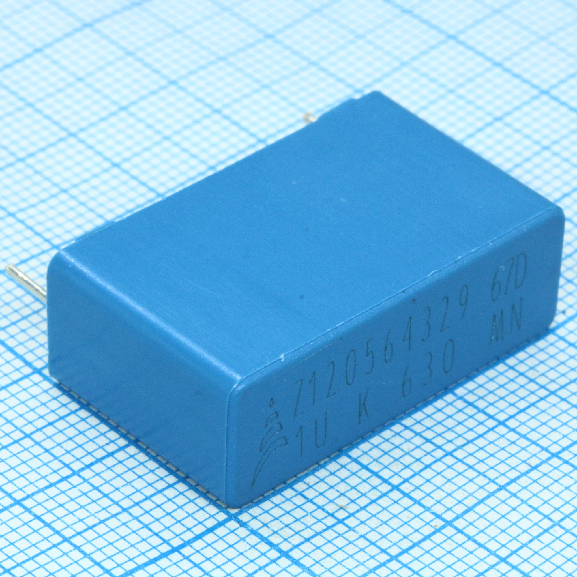 B32674D6105K - Конденсатор металлоплёночный полипропиленовый 1мкФ 630В ±10% (31.5х11х19мм) радиальный в пластиковом прямоугольном корпусе 27.5мм 0.0261Ом 105°С