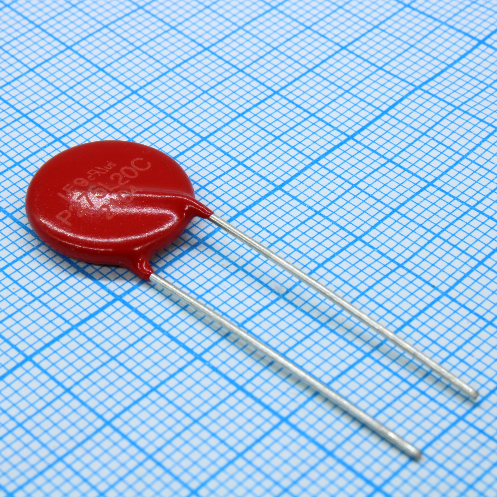 V275LA20CP - Варистор 275VAC/6500А 473В(1мА), радиальный россыпь