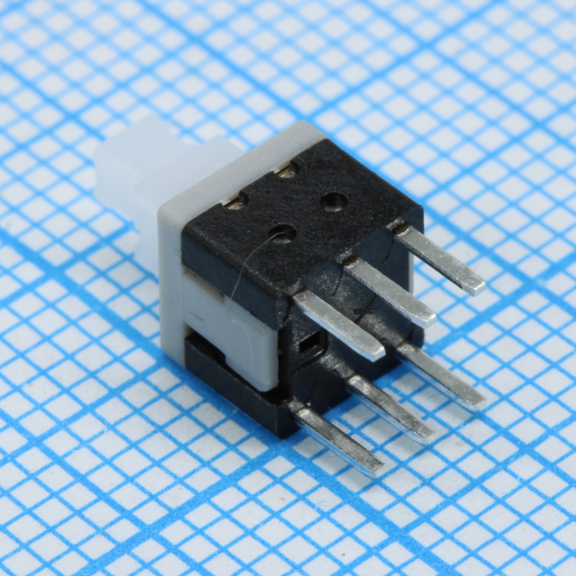 L-KLS7-P5.8X5.8-0 - Переключатель кнопочный на плату 5.8х5.8мм 30В 0.1А