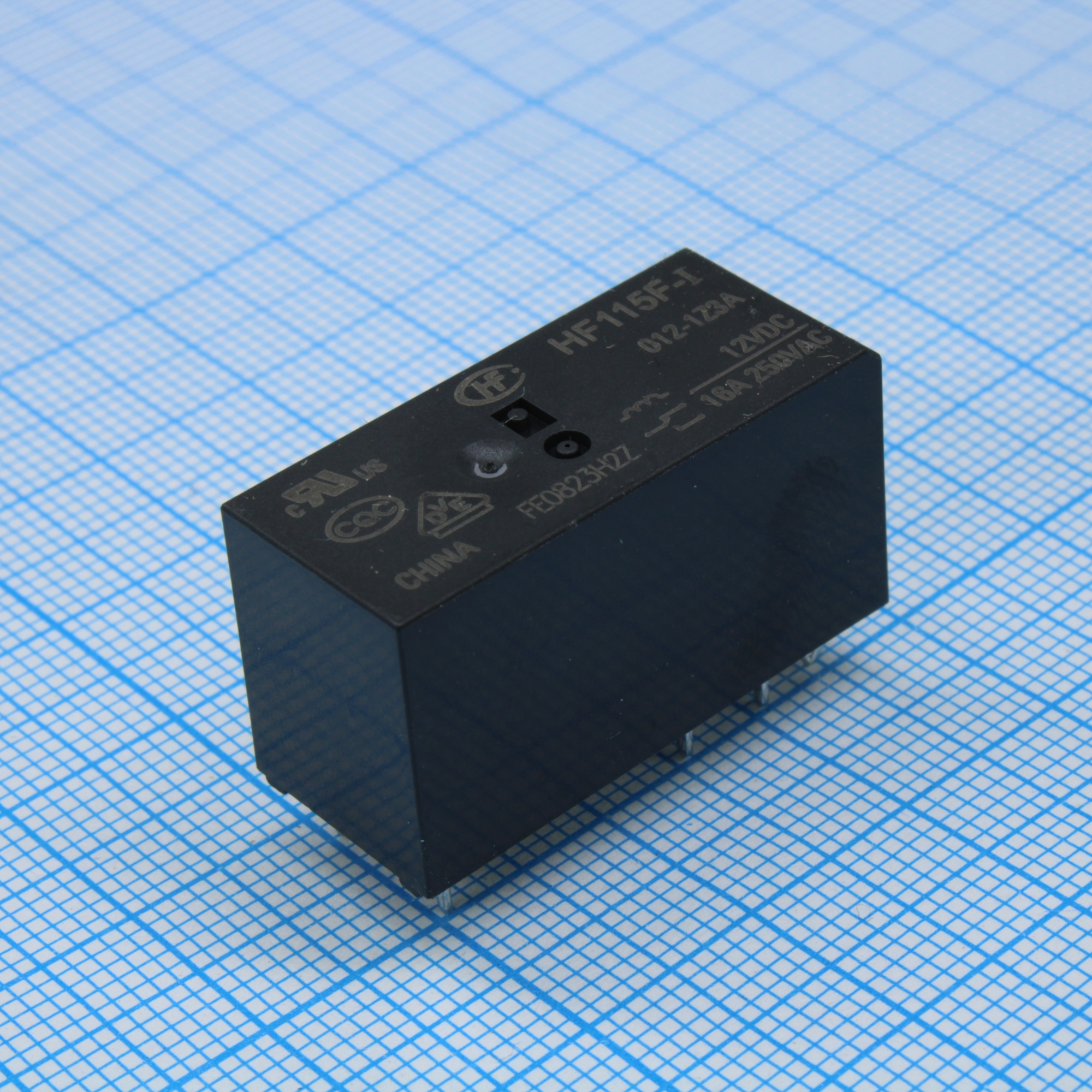 HF115F-I/012-1Z3A - Реле силовое 16А одна группа на переключение катушка 12В