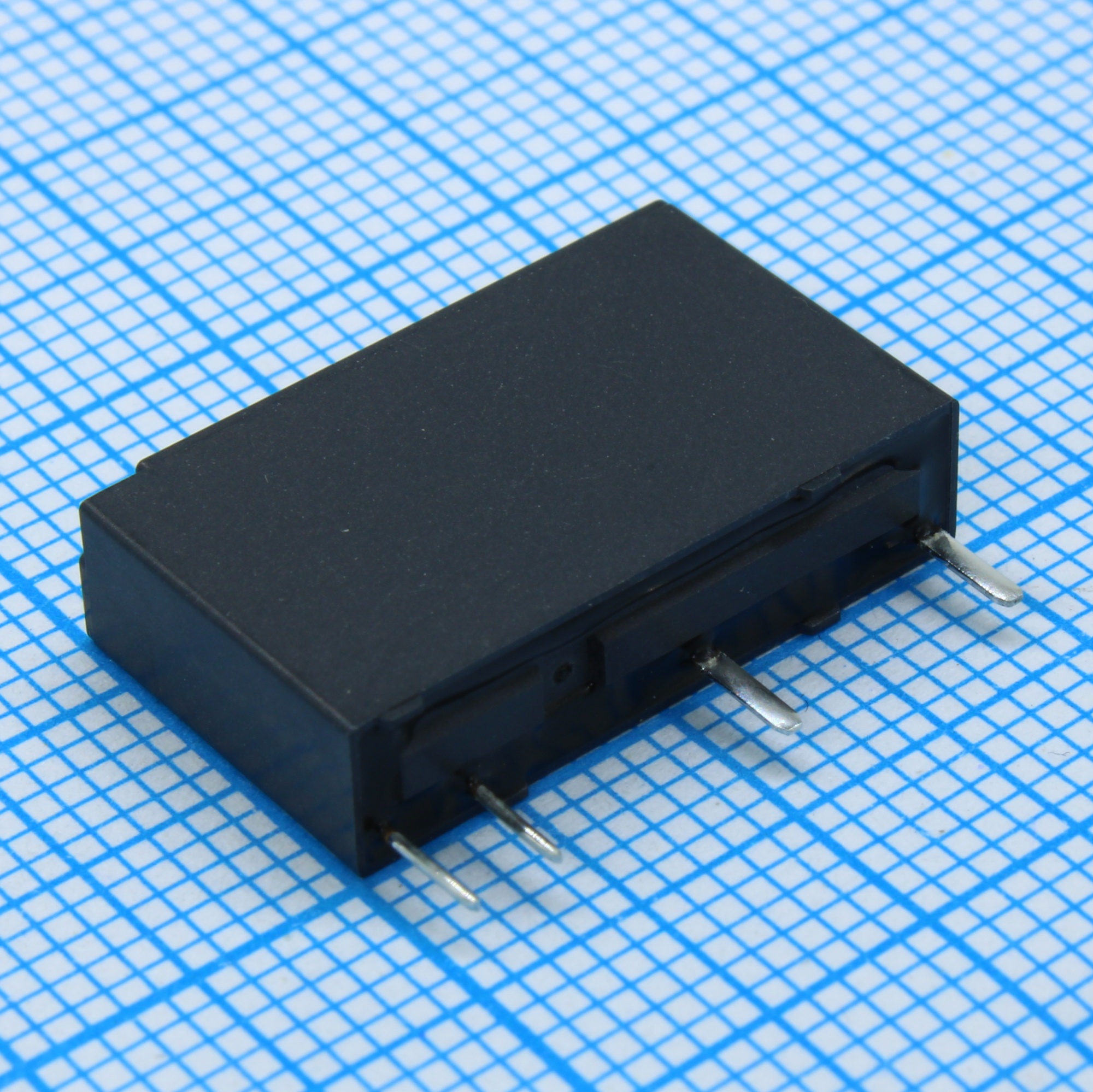 G6DN-1AL-12DC - Реле силовое 5А один контакт на замыкание катушка 12В