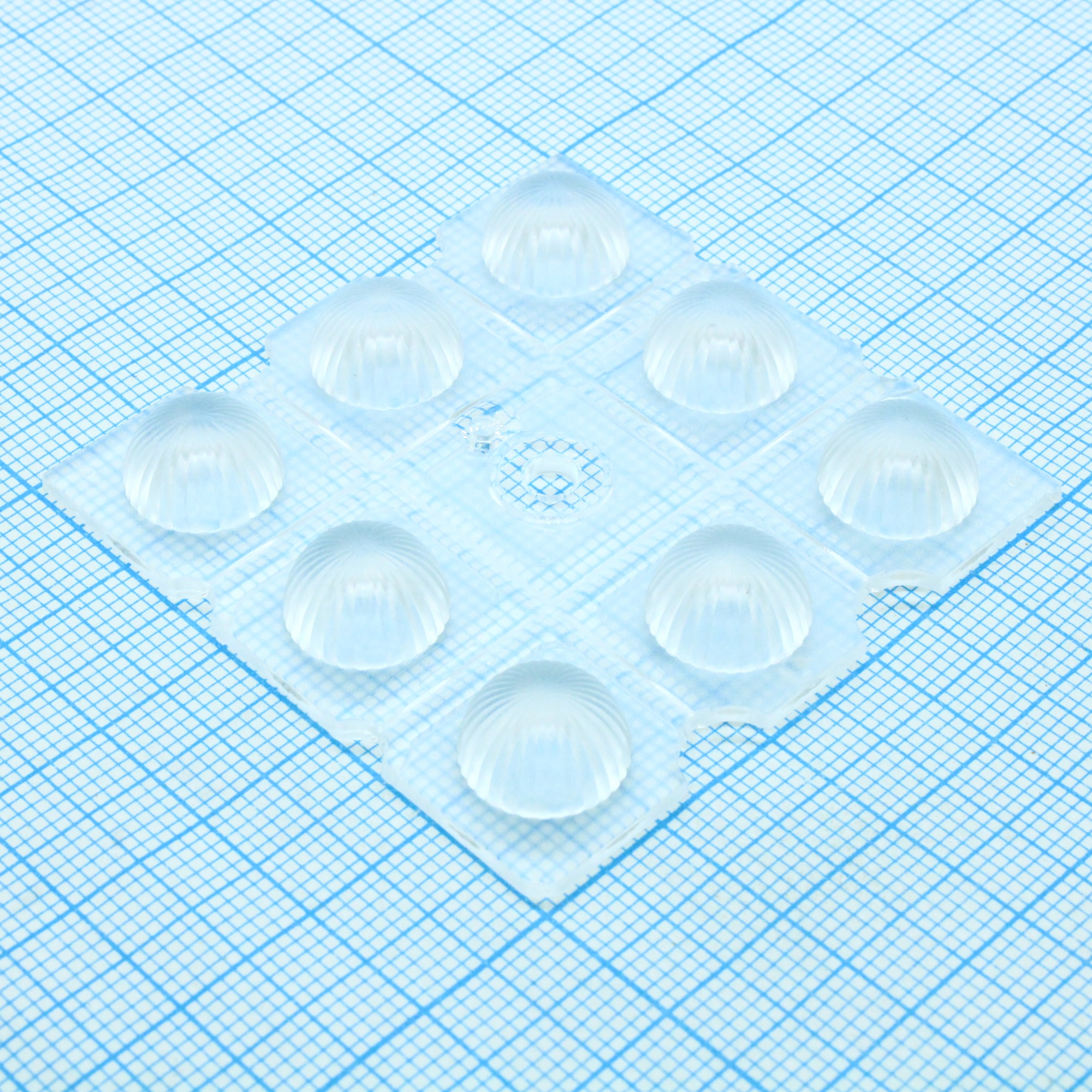 C15185_STRADELLA-8-HB-W - Групповая квадратная линза 90°, 50х50мм для 8 LED размером до 5050