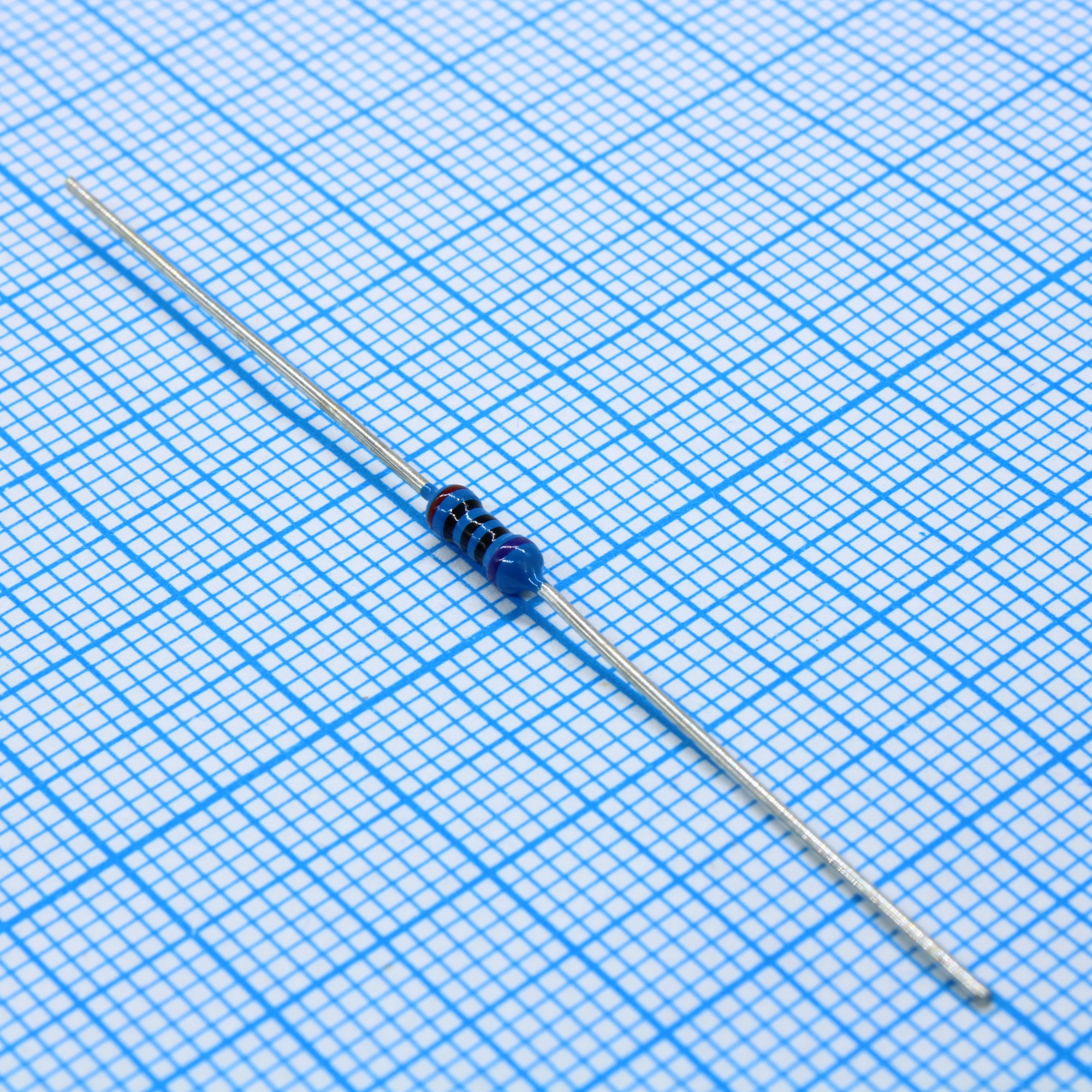 MFP-25BTE52-200R - Резистор металлопленочный 0.25Вт 200Ом ±0.1% ±50 ppm/°C