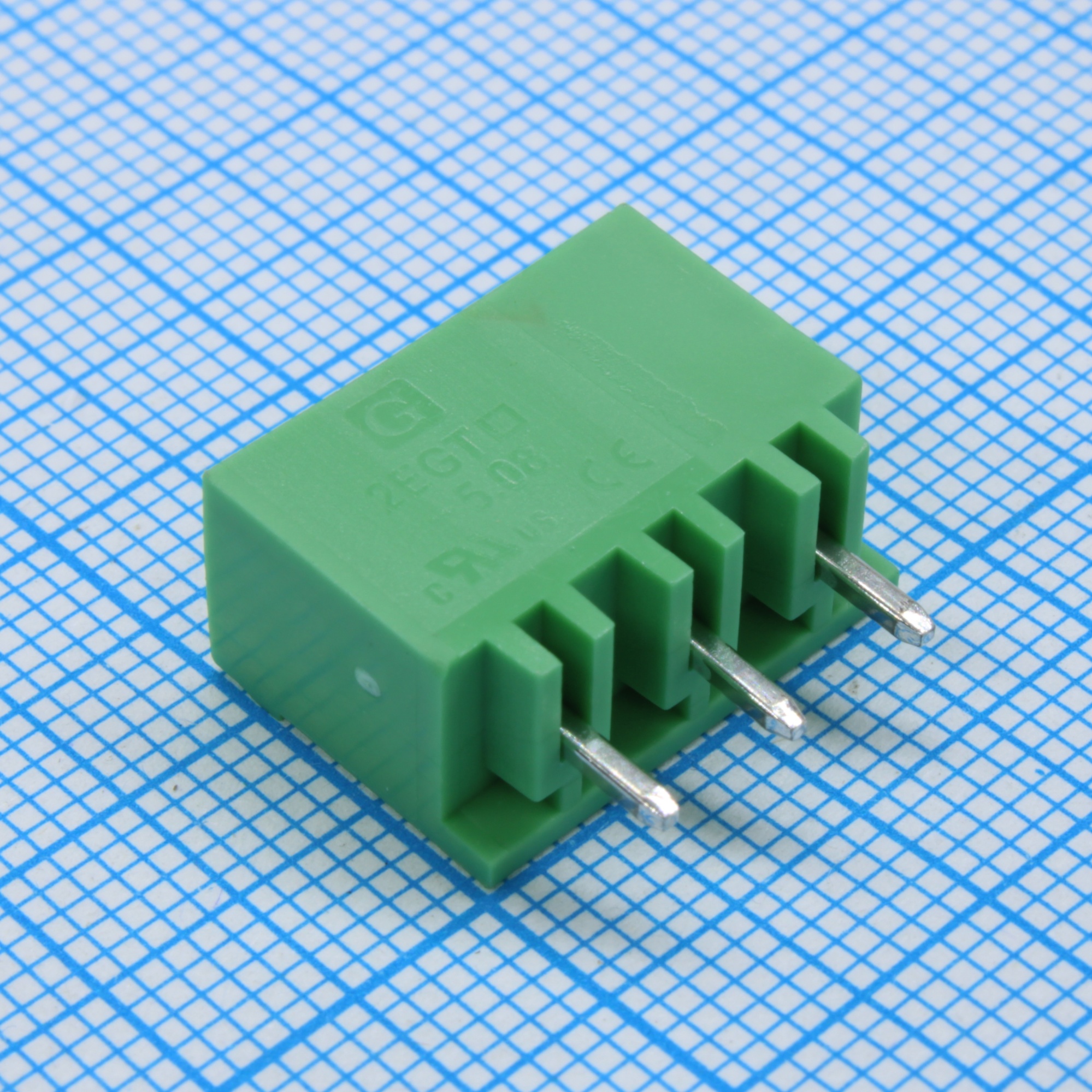 2EGTVC-5.08-03P-14-00 - Разъемный клеммный блок на плату, 3 контакта. Серия 2EGTVC-5.08