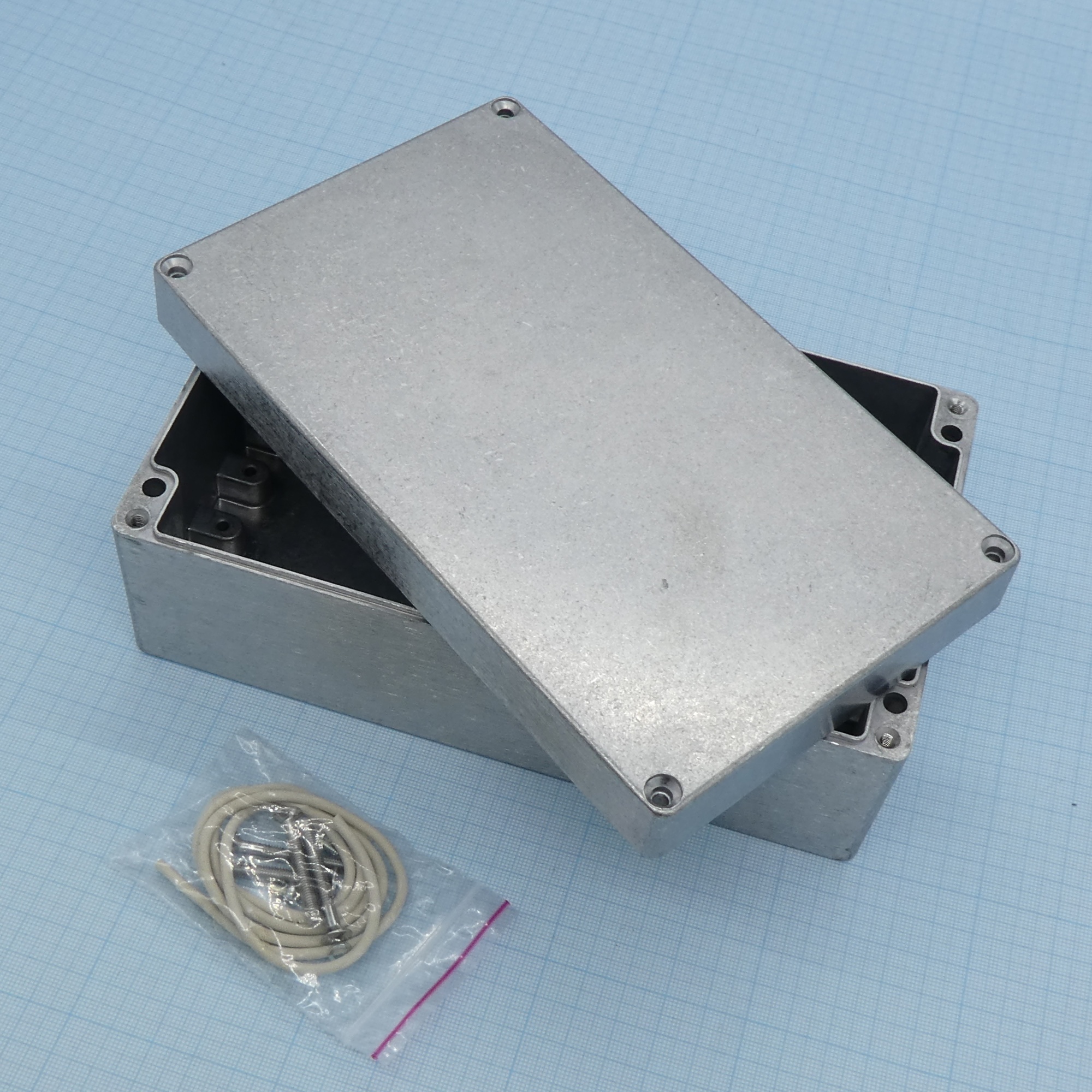 G123 - Герметичный алюминиевый корпус IP65, некрашеный