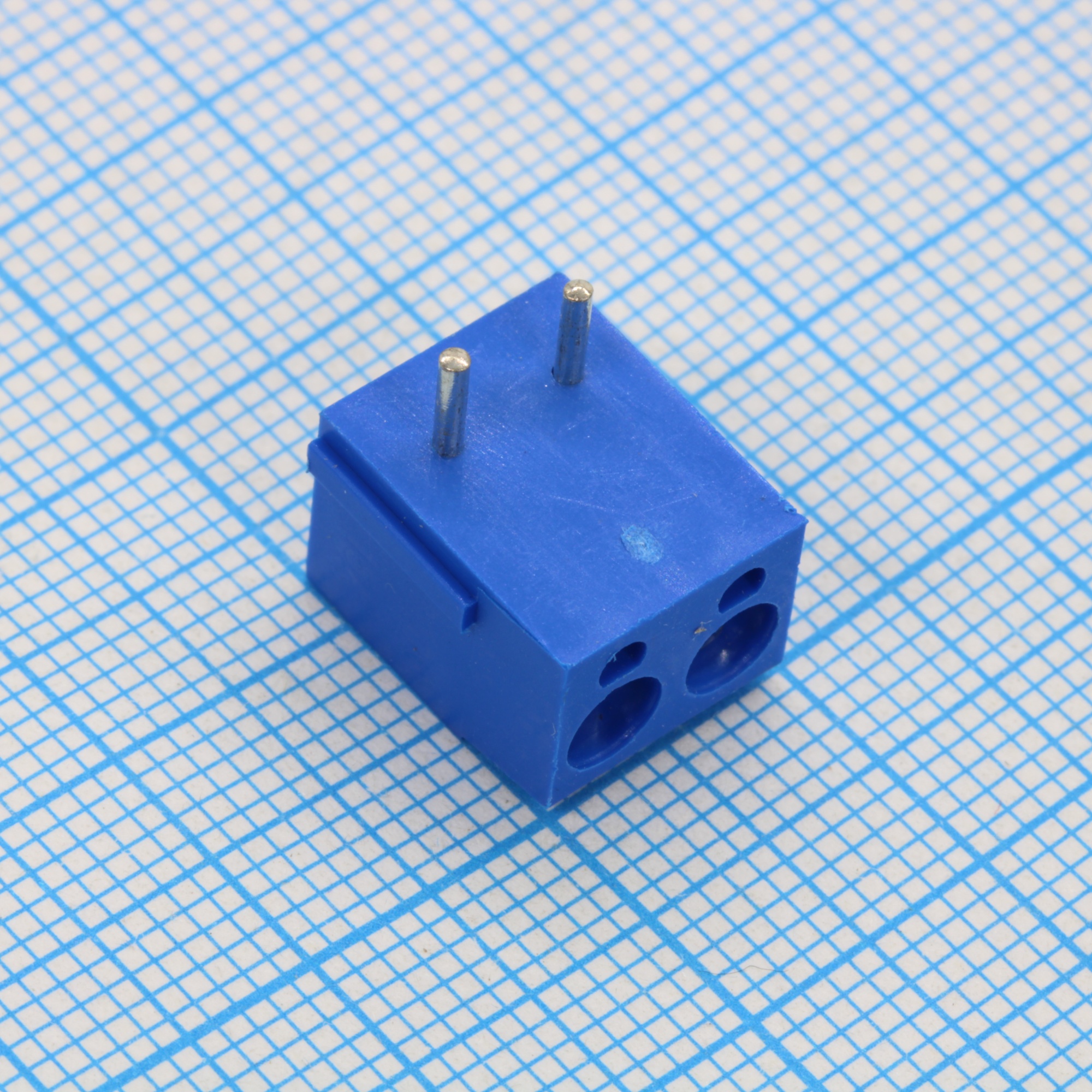 GT300R-5.0-02P-12-00 - Винтовой клеммный блок с защитой провода, 2 контакта. Серия GT300R-5.0