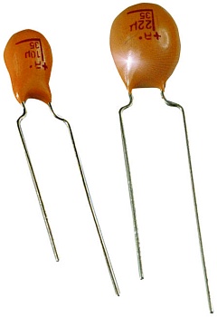 TAP226K050CCS - Конденсатор танталовый твердый 22мкФ 50В ±10% (9 X 14мм) радиальный 5мм 1Ом 125°C россыпь