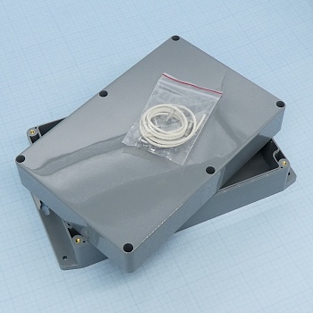 G353MF - Герметичный корпус из прочного ABS пластика с фланцем, IP65, темно-серый