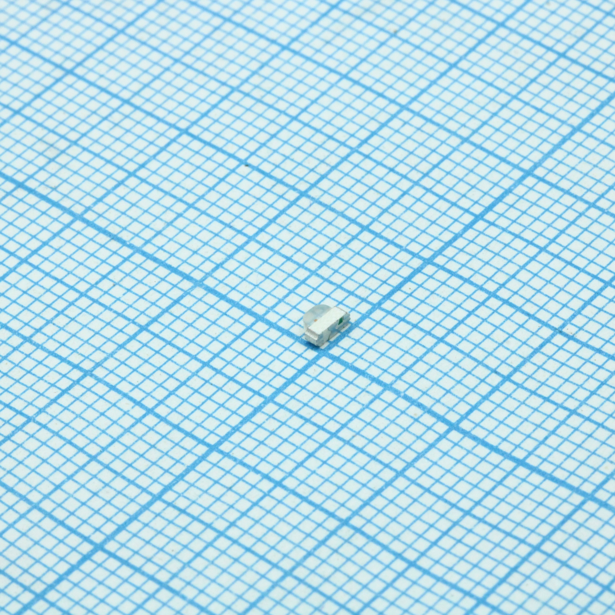 KPBA-3010SURKSGC - Светодиод smd 3х1мм/красный/630нм/120-300мкд - зеленый/568нм/8-15мкд/прозрачный/140°/угловой