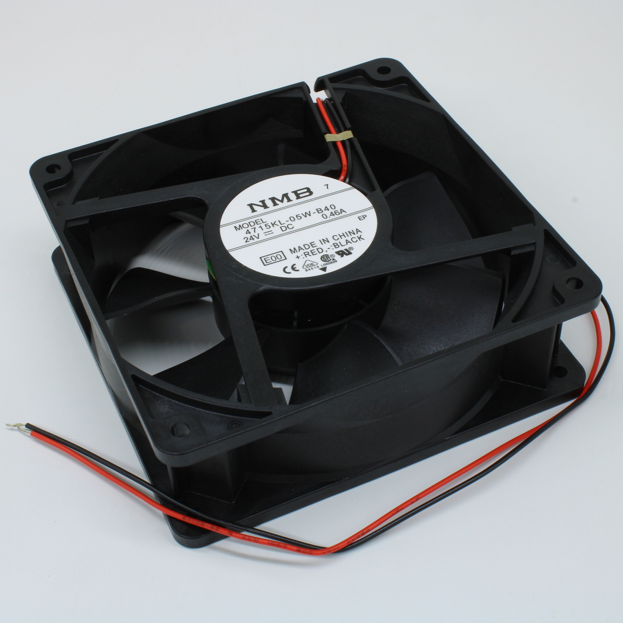 4715KL-05W-B40-E00 - Вентилятор 24В 119 x 119 х 38 мм постоянного тока DC 24v 0.46A