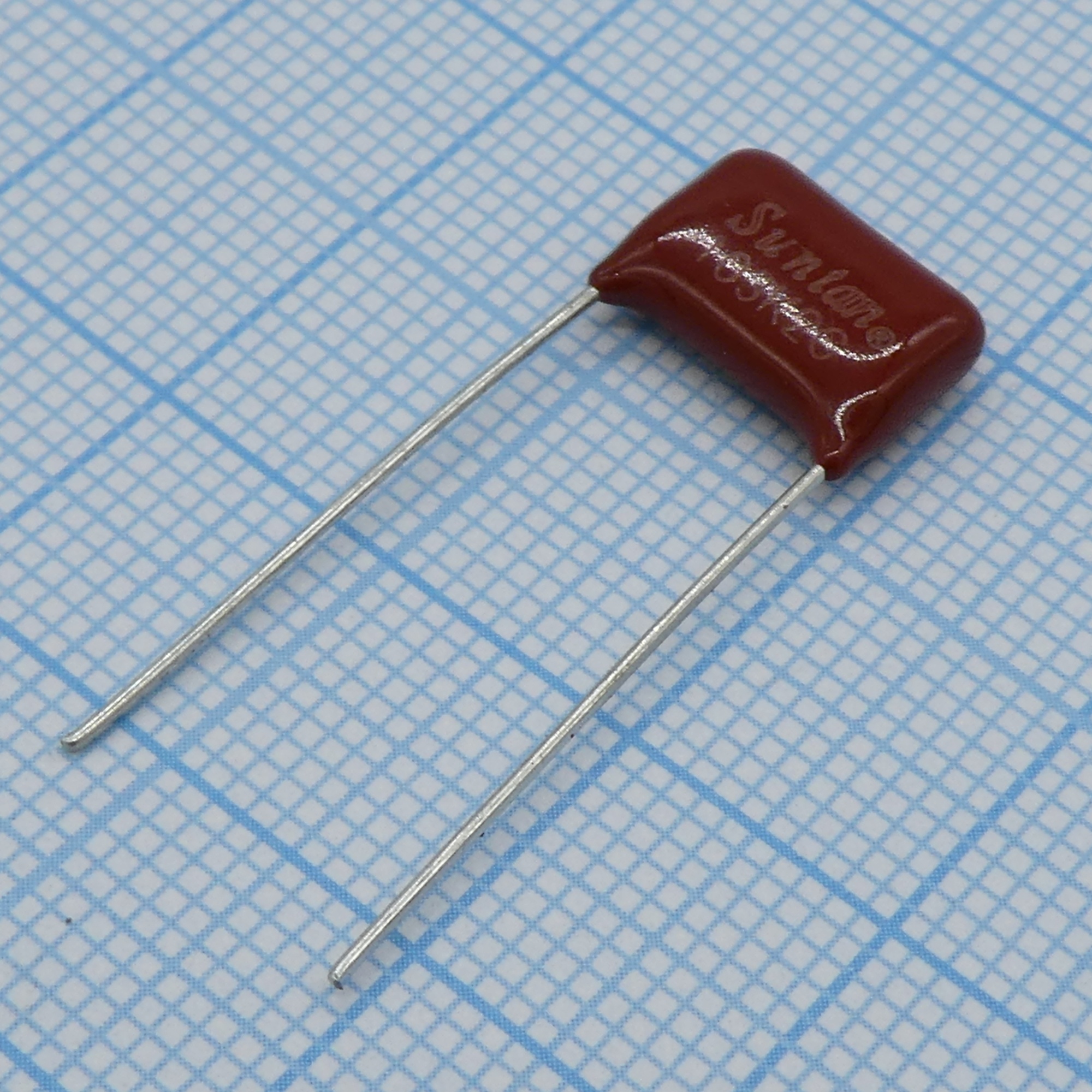 TS02002G103KSB0D0R - Конденсатор металлоплёночный полиэтилентерефталатный 0.01мкФ 400В ±10% (13х6х9мм) шаг выводов 10мм 85°С россыпь