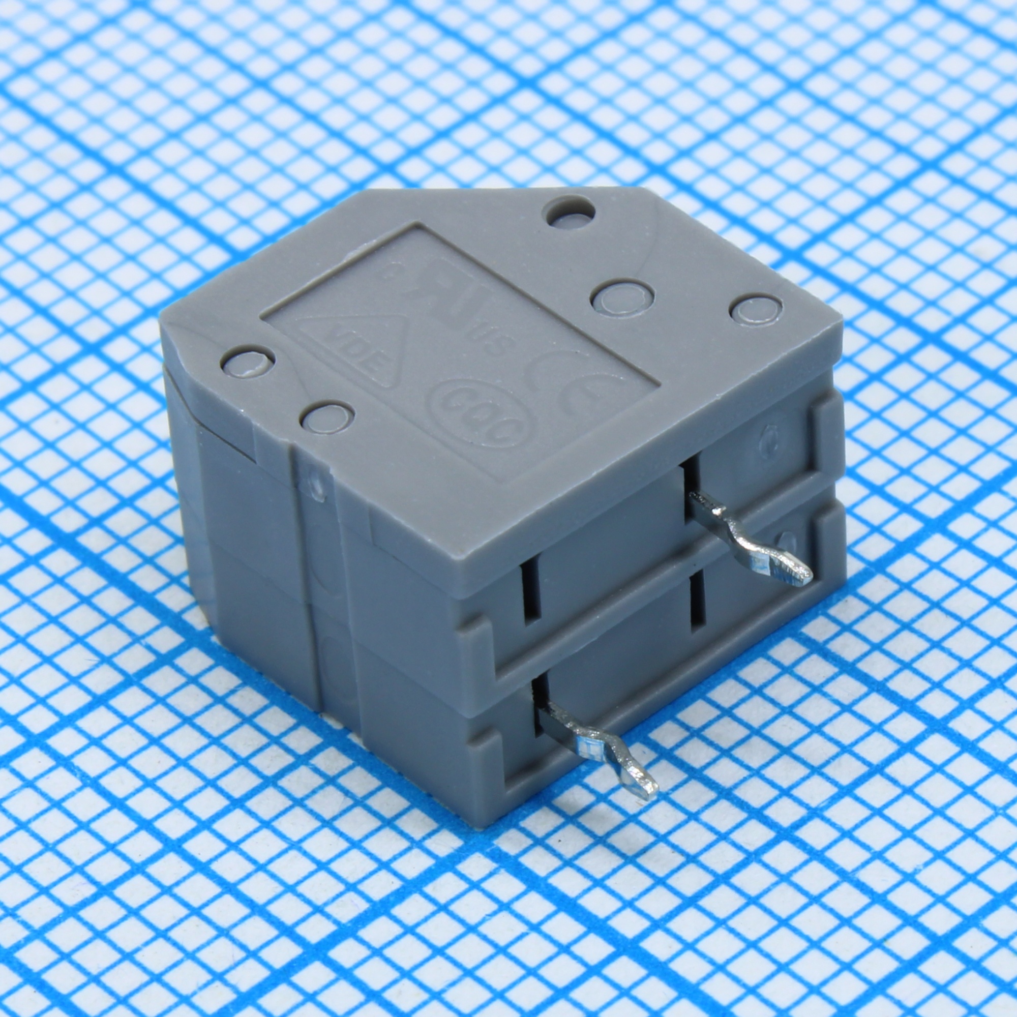 DG250-3.5-02P-11-01A(H) - Нажимной безвинтовой клеммный блок 2 контакта. Зажим типа торцевой контакт. Серия DG250-3.5