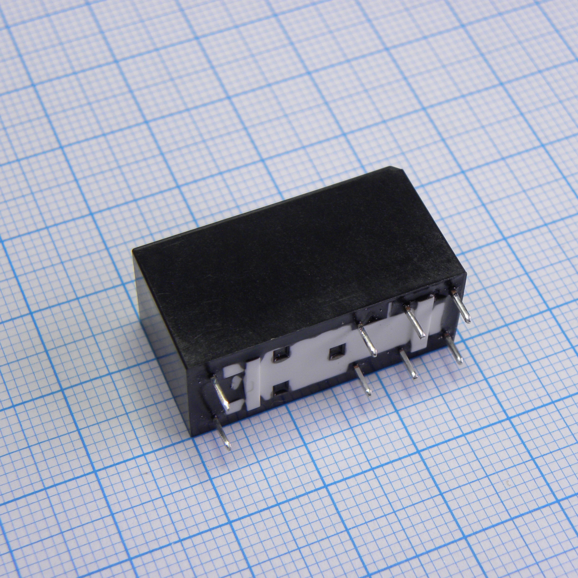 G2RL-14E-24DC - Силовое реле 16А одна группа на переключение катушка 24В (29x12.7x15.7)мм монтаж в отверстие