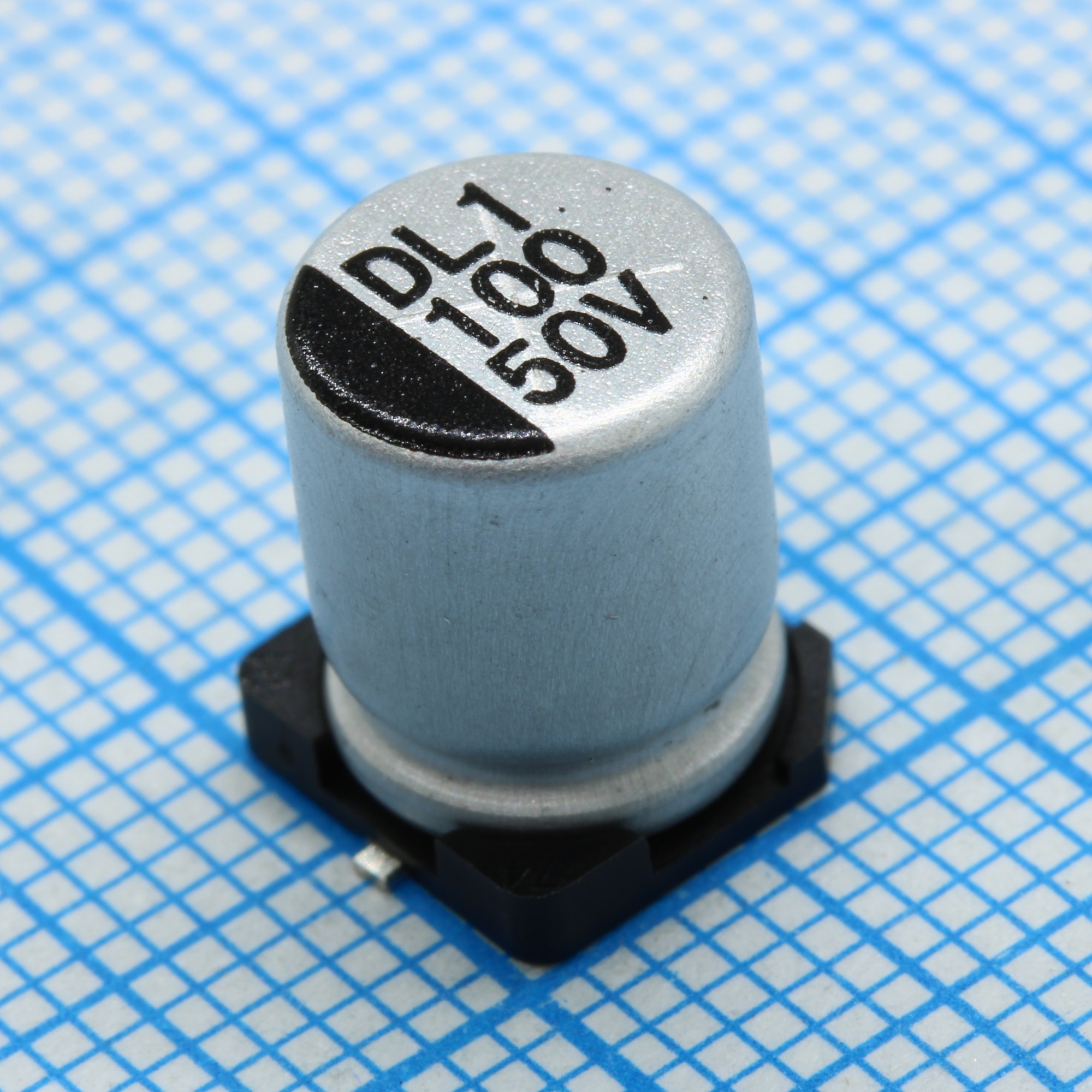 CDL050M101F10PKKKV00R - Конденсатор алюминиевый  электролитический 100мкФ 50В ±20% (8 X 10мм) для поверхностного монтажа 0.34Ом 330мА 5000час 105°С лента на катушке