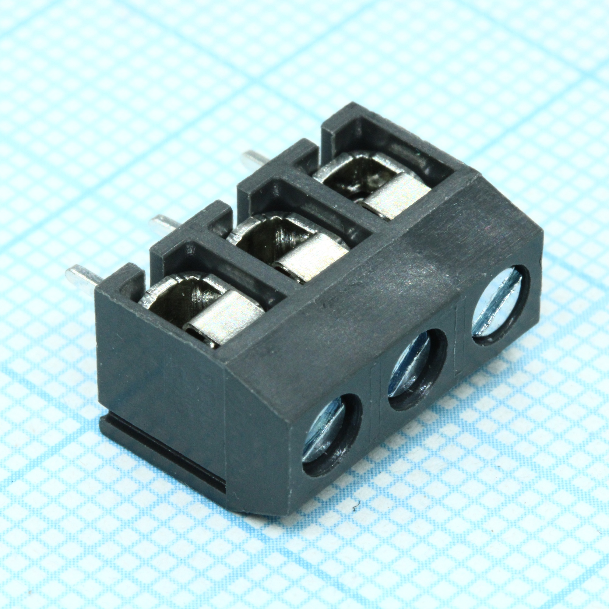 DG306-5.0-03P-11-00A(H) - Винтовой клеммный блок с защитой провода, 3 контакта. Серия DG306-5.0