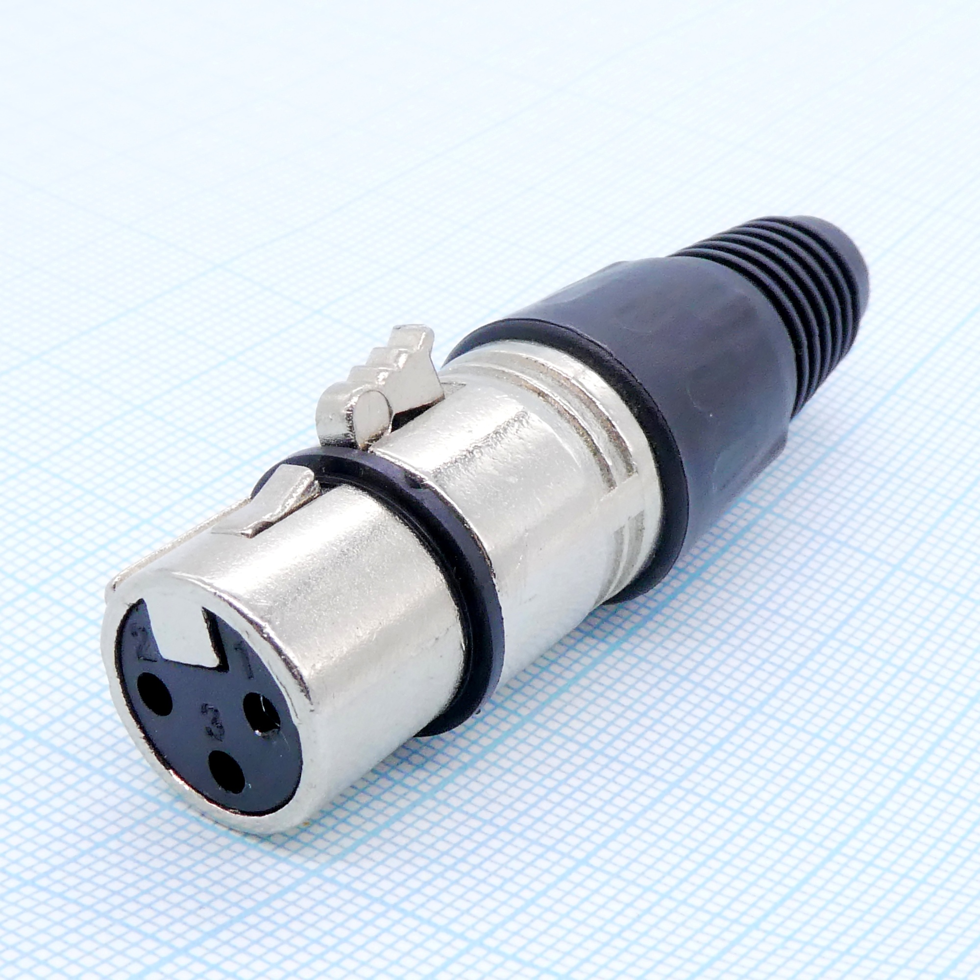 XLR1-3F пласт - Разъем XLR розетка кабельная 3 контакта под пайку