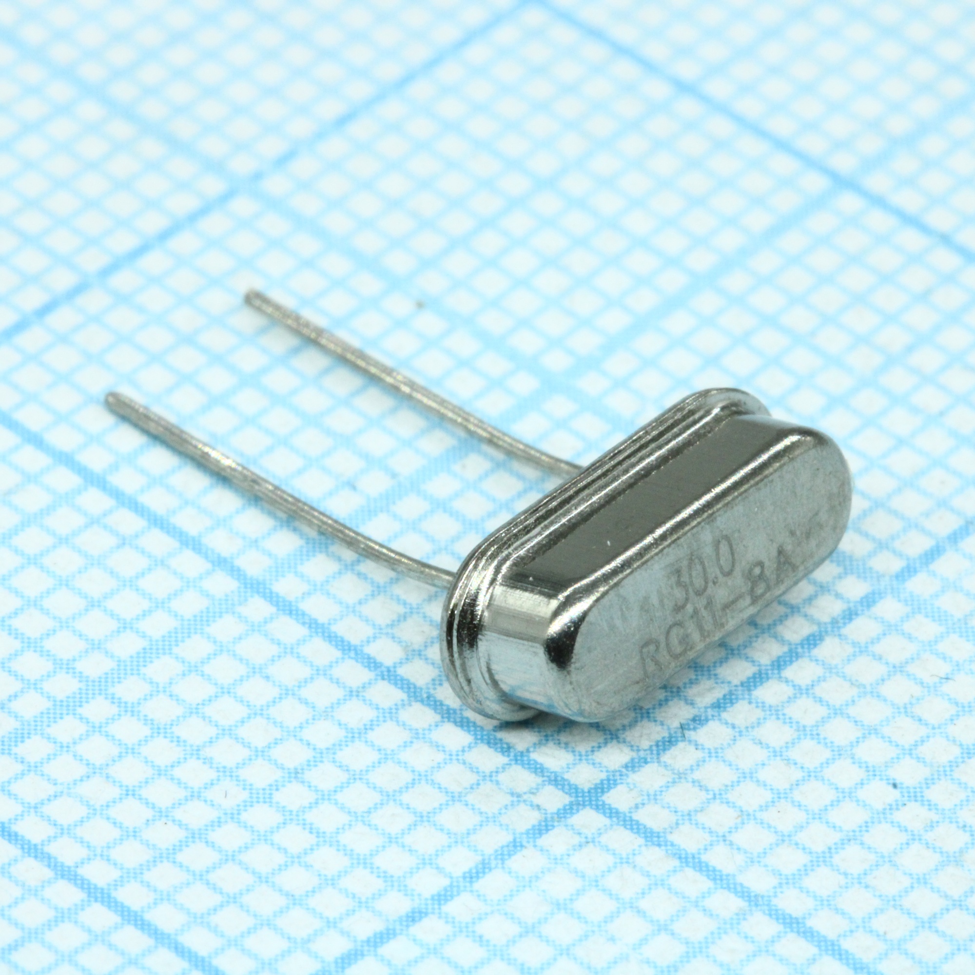 12.84253 - Резонатор кварцевый 30.0МГц