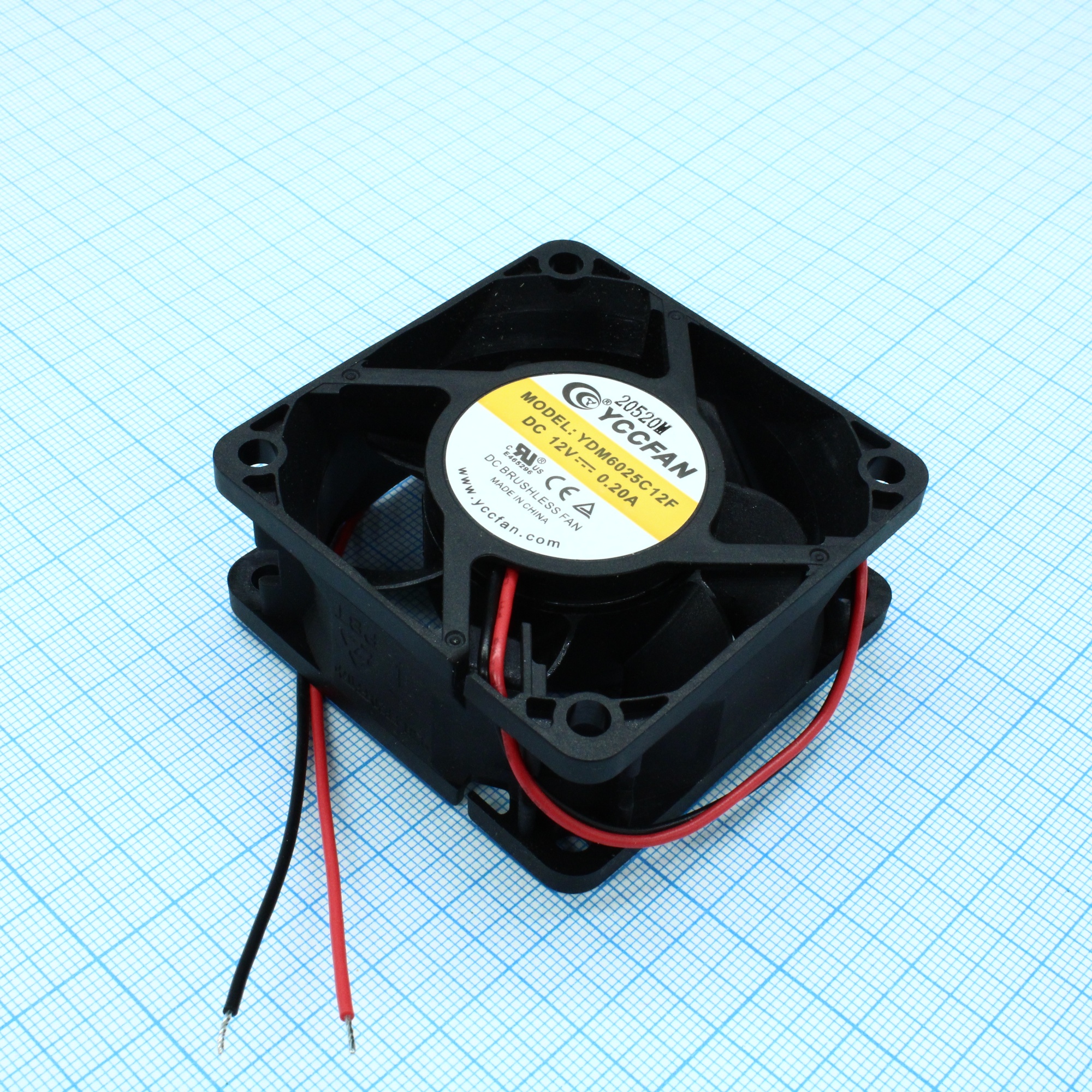 YDM6025C12F - Вентилятор 12В 60х60x25 C, 2.28Вт, 5000 об/мин, 43м3/час, 37.7дБ, подшипник скольжения CycleSeal, тип вывода - провод