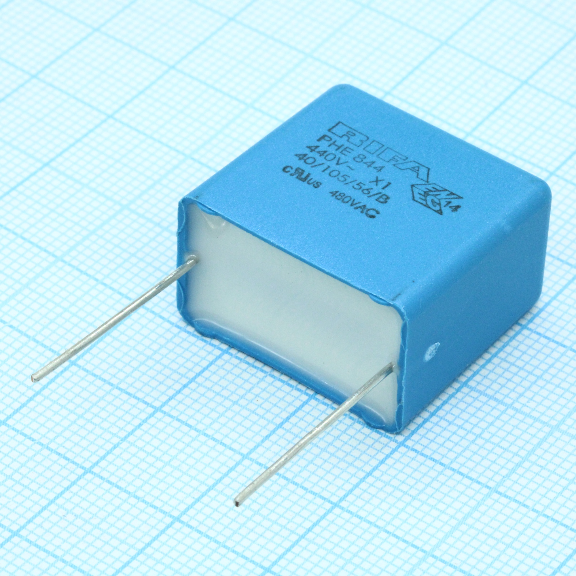 PHE844RD6470KR17T1 - Пленочный конденсатор X1 0,47мкФ 1000VDC/440VAC ±20% (26х15.5х24.5)мм шаг выводов 22.5мм 105°C лента на катушке