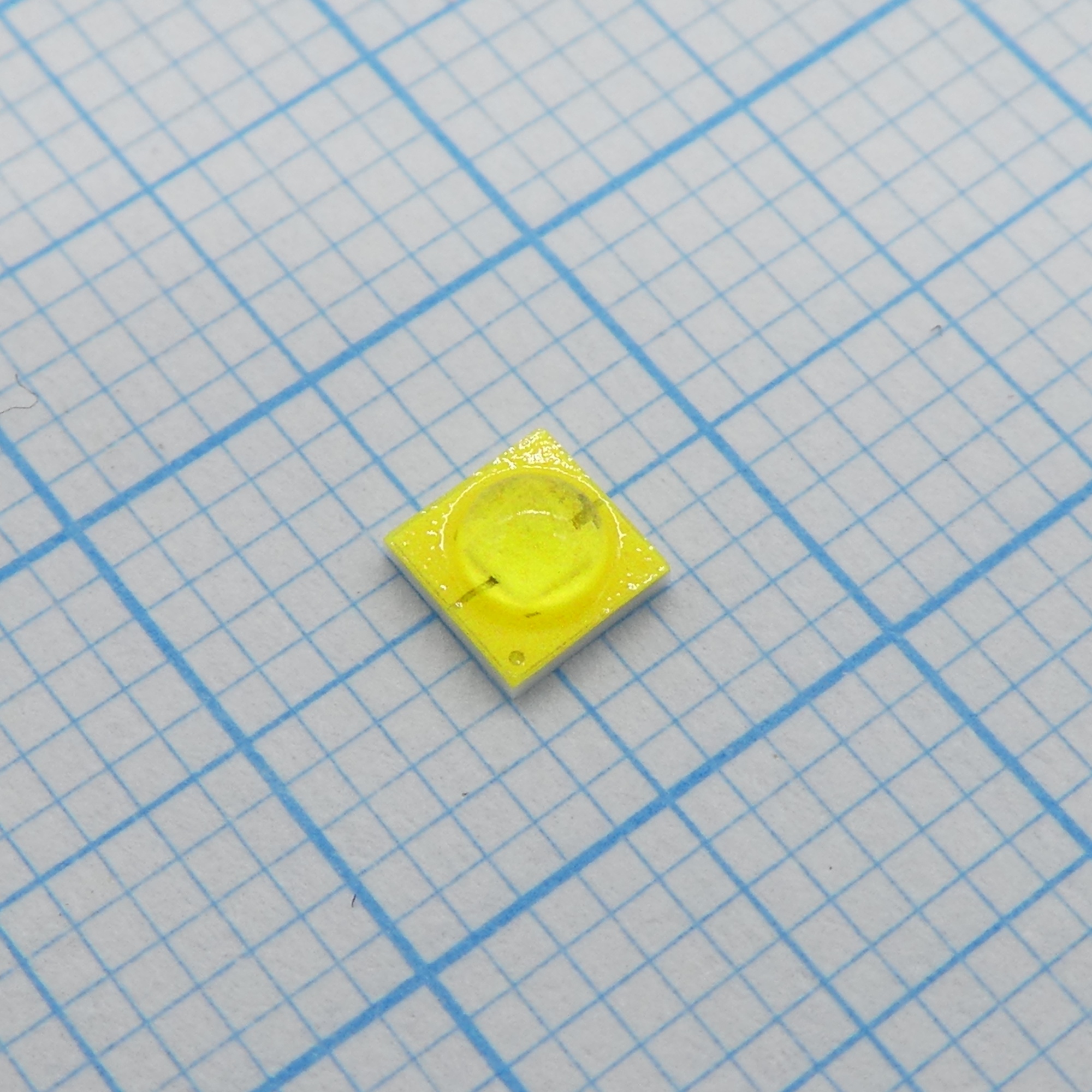 HL-C3535F77W1KA(RA1)-FC (5000K) - Светодиод smd 3,45х3,45мм/белый/5000К/160Лм при 350мА или 290Лм при 700мА/3Вт/2,9В/Ifmax=1000mA/ 130° CRI=70