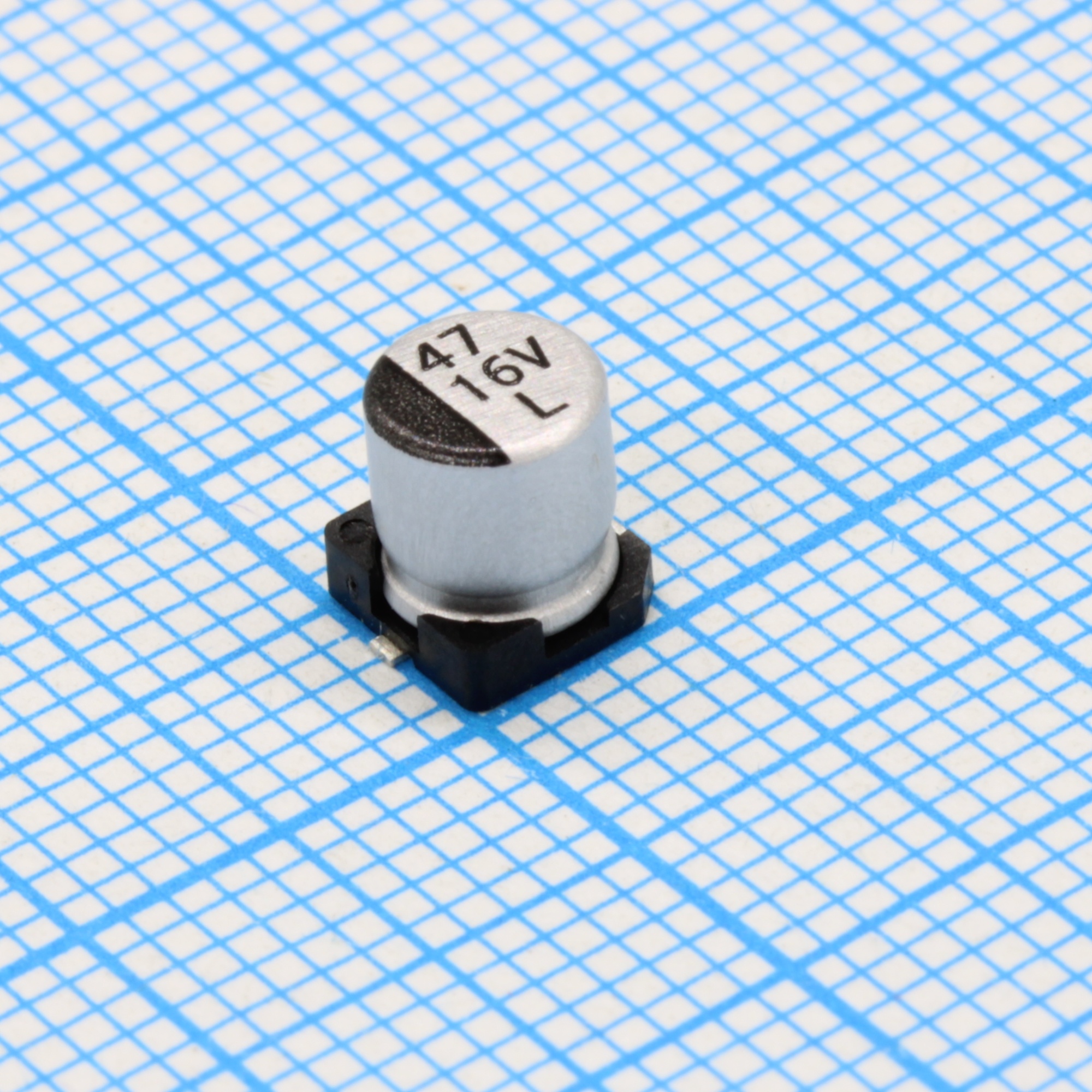 ELV470M16RB - Конденсатор алюминиевый электролитический 47мкФ 16В ±20% (5х5.5мм) для поверхностного монтажа 55мА 2000час 85°С лента на катушке