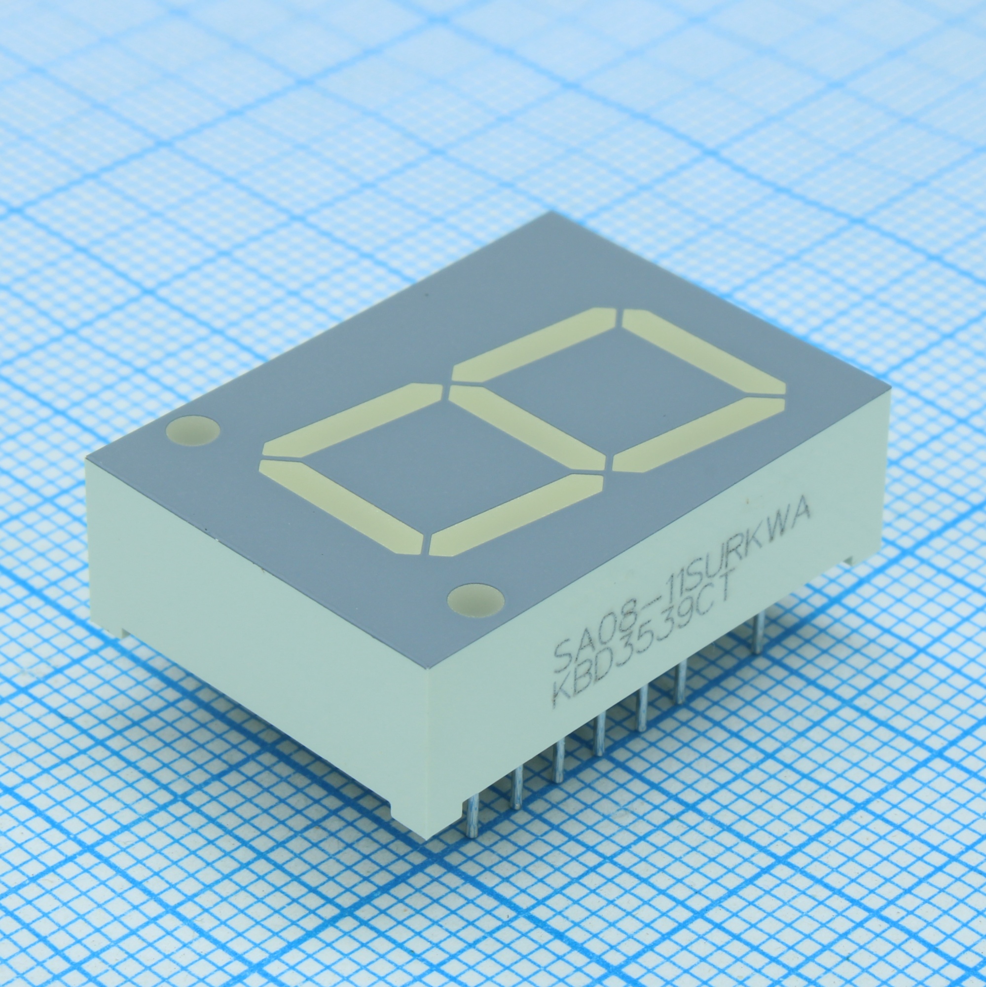 SA08-11SURKWA - 1 разрядный индикатор 20,32мм/красный/630нм/9-19мкд/ОА