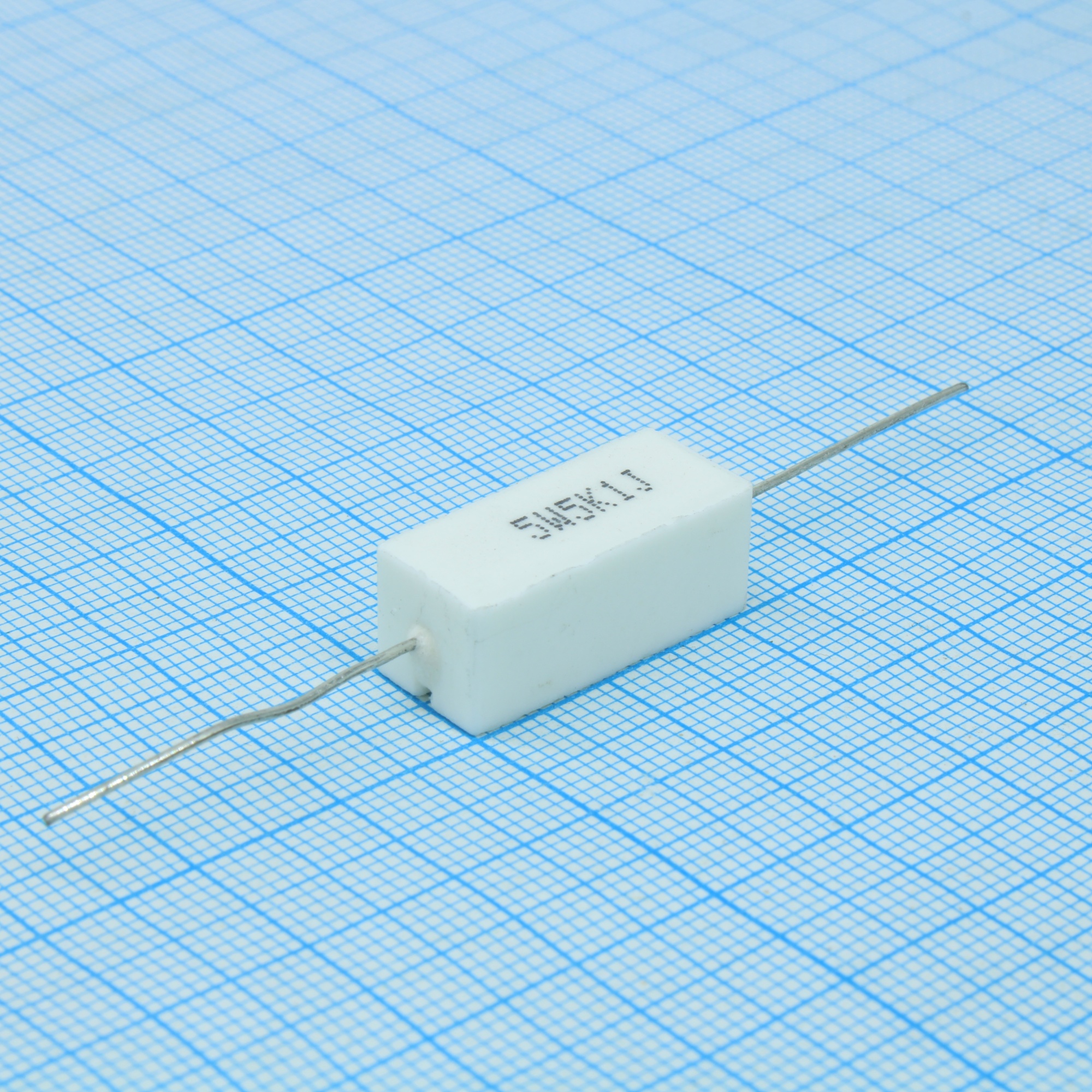 RX27-1 390 ОМ 5W 5% / SQP5 - Мощный постоянный резистор XIN HUA RX27-1 390 Ом 5W 5% / SQP5, керамо-цементный корпус