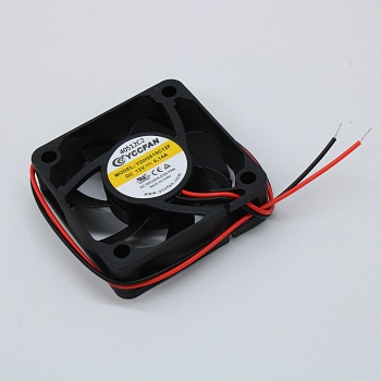 YDH5015C12F - Вентилятор 12В 50х50x15 C 6000 об/мин, 26.3м3/час, 36.4дБ, подшипник скольжения CycleSeal, тип вывода - провод