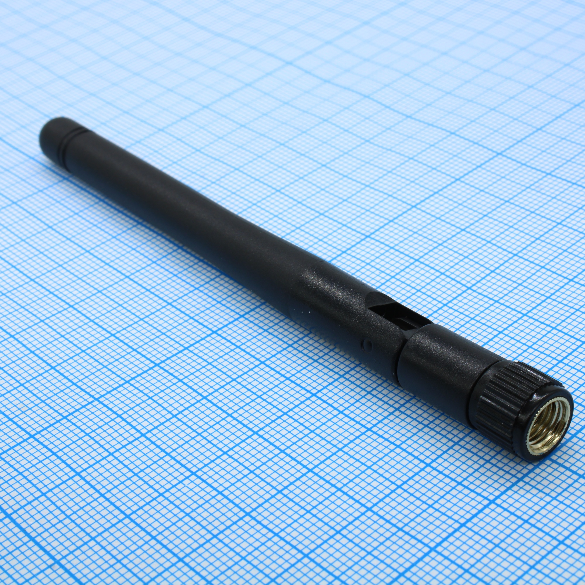 YNX-TLB-2.4G-3DBI-01 - Антенна 2.4-2.5ГГц угловая (цвет черный), общая длина 107мм, разъем SMA вилка