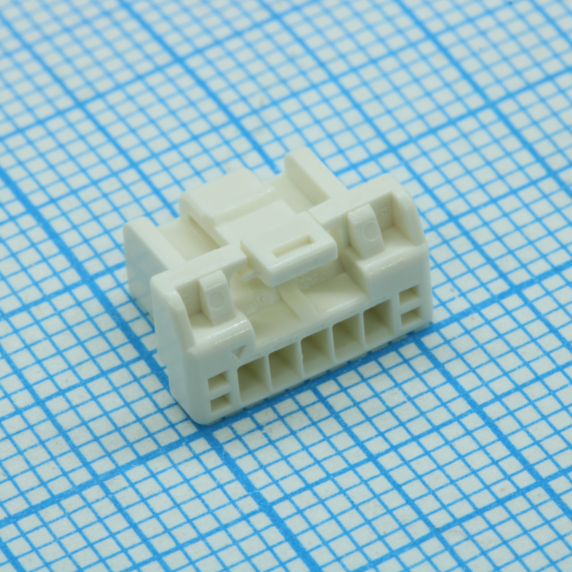 5025780500 - Корпус разъема вилка 5 контактов шаг 1.5мм монтаж на панель серия CLIK-Mateї пакет