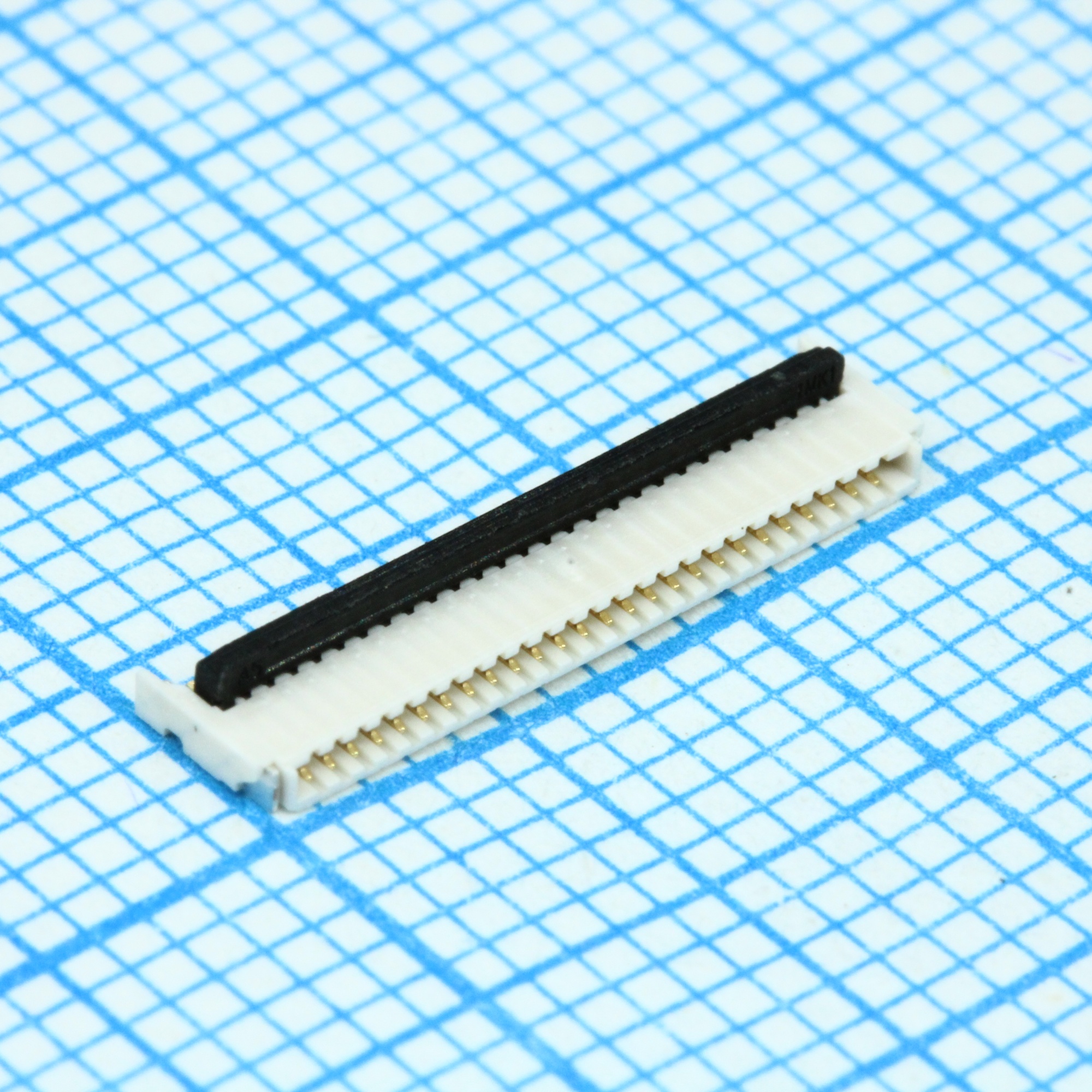 5034802600 - Коннектор  FPC 26 контактов шаг 0.5мм угловой для поверхностного монтажа лента на катушке