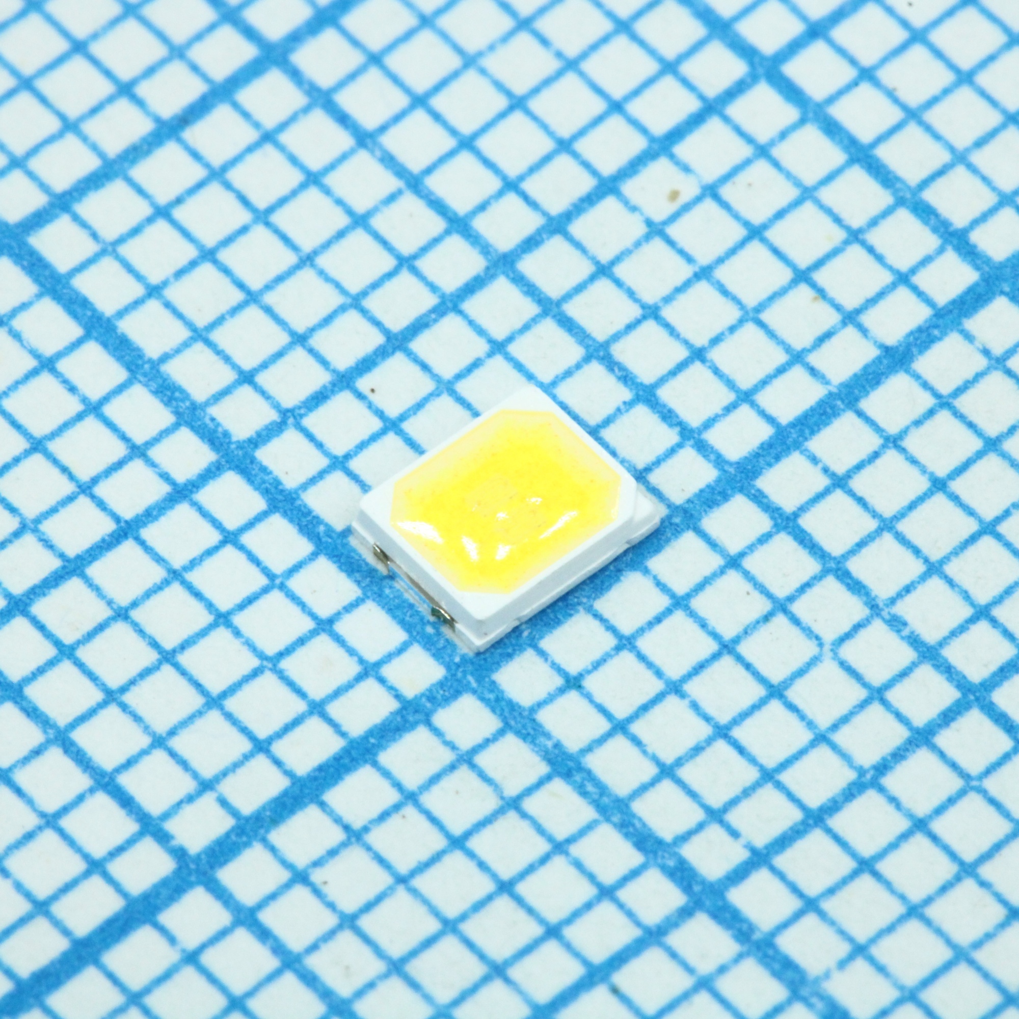 GWJTLPS1.EM-KMLN-XX53-1-150-3-B - Светодиод серия Duris E2835, 5000К/ 2,85в/  72-82Lm @150mA/ Ifmax=250mA/ CRI=80/120°