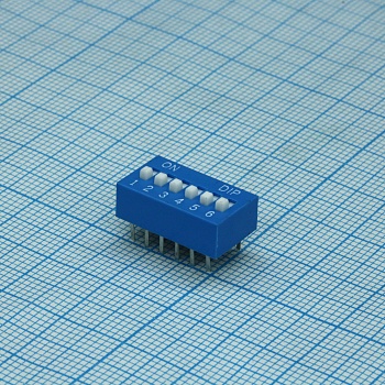 L-KLS7-DST-06-B-00 - DIP-переключатель 6 групп синий монтаж в отверстие шаг 2.54мм 0.025A 24В с выступающим движком