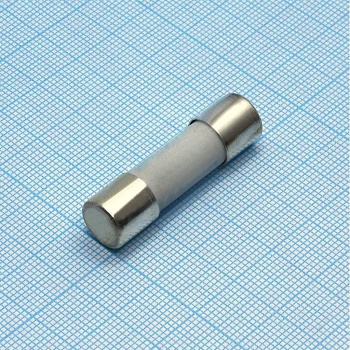 ZH226  15 А 500 V - 500 V 15 A 10,3x38 mm