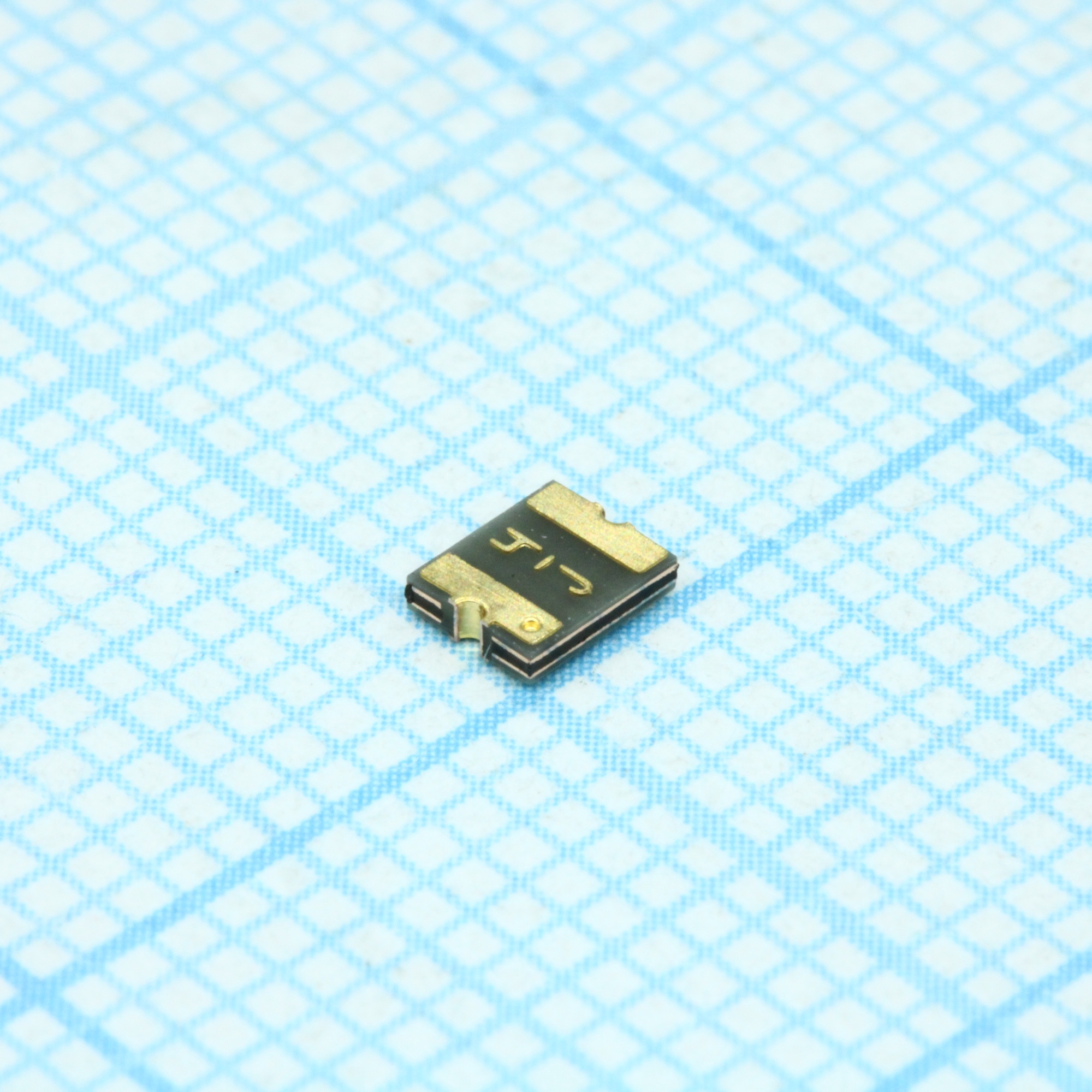 MF-USMF050-2 - Самовосстанавливающийся предохранитель PTC 0.5A(hold) 1A(trip) 13.2V 40A 0.6W 0.1s 0.18Ohm SMD Solder Pad 1210 T/R