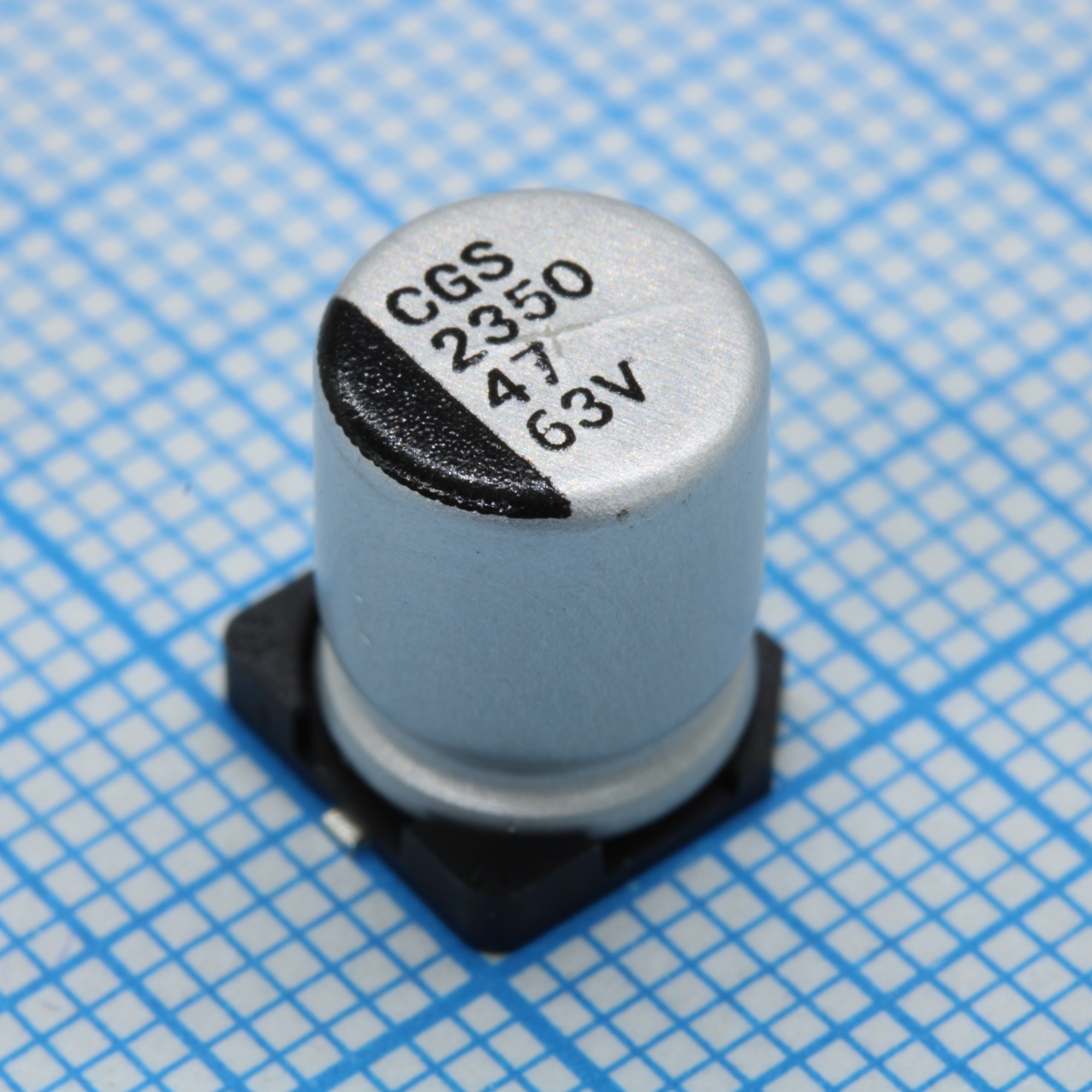 CGS063M470F10PKKKV00R - Конденсатор алюминиевый электролитический 47мкФ 63В ±20% (8х10мм) для поверхностного монтажа 1Ом 100мА 1500час 125°С лента на катушке