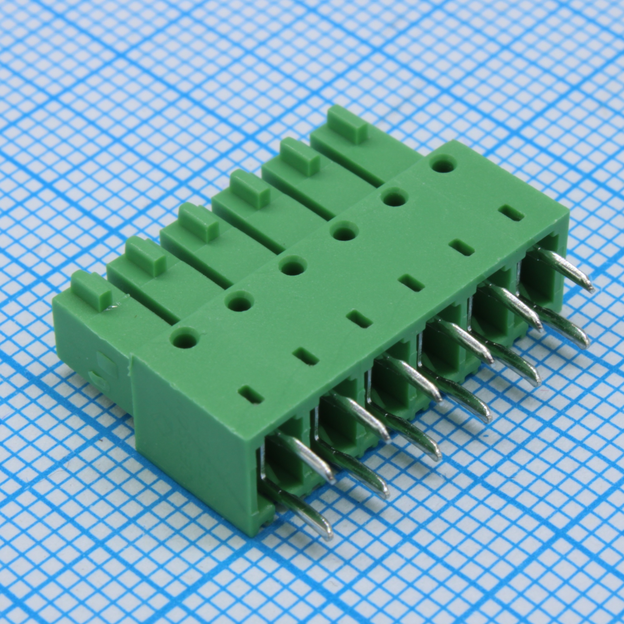 15EDGB-3.5-06P-14-00A(H) - Разъемный клеммный блок на плату, 6 контактов. Серия 15EDGB-3.5
