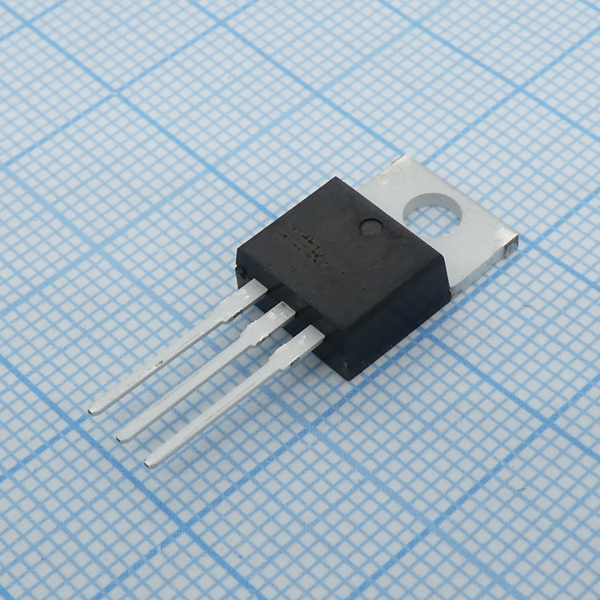 IRF3710ZPBF - Транзистор полевой MOSFET N-канальный 100В 59А 160Вт