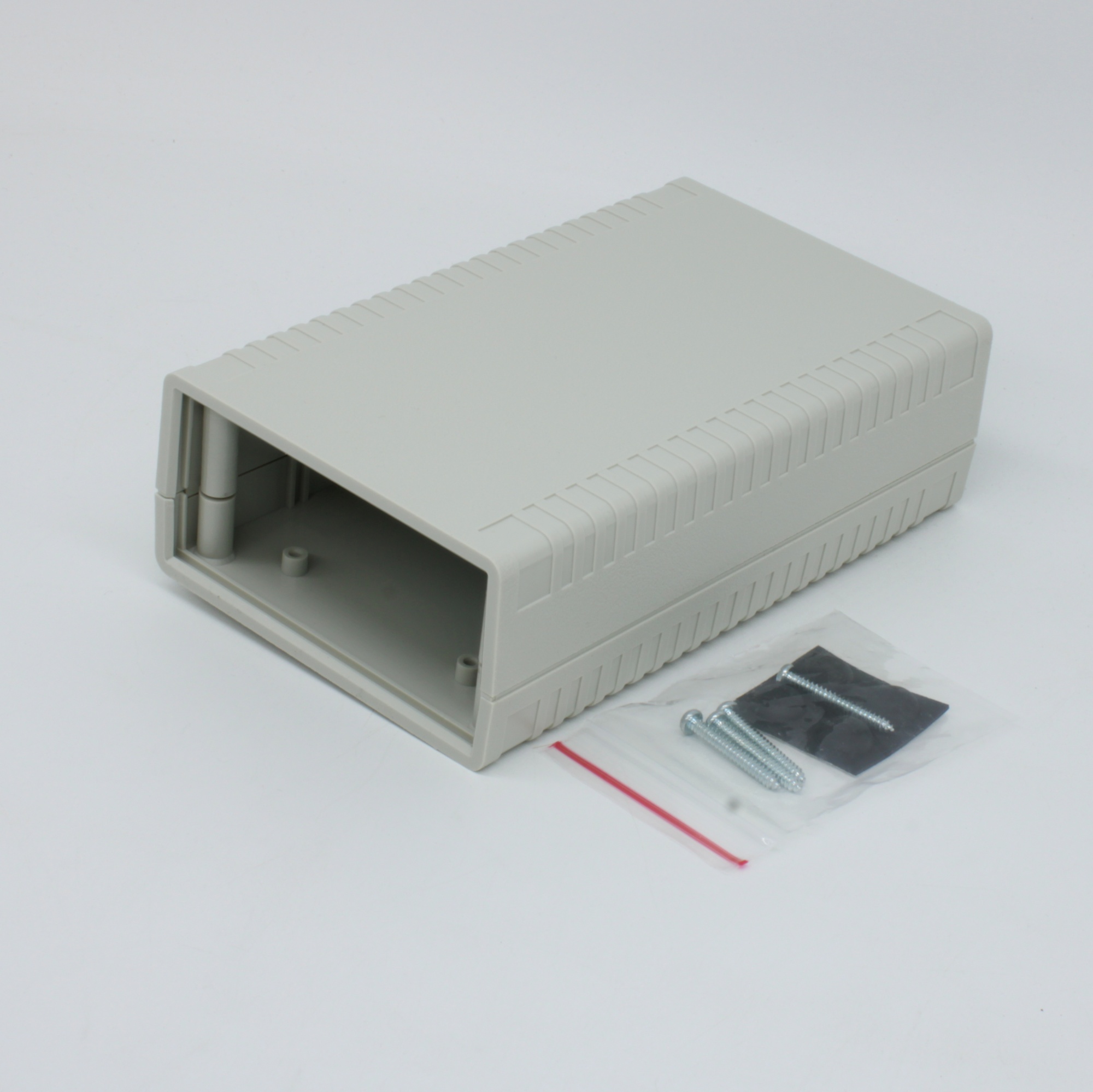 G761A - Корпус с алюминиевыми панелями